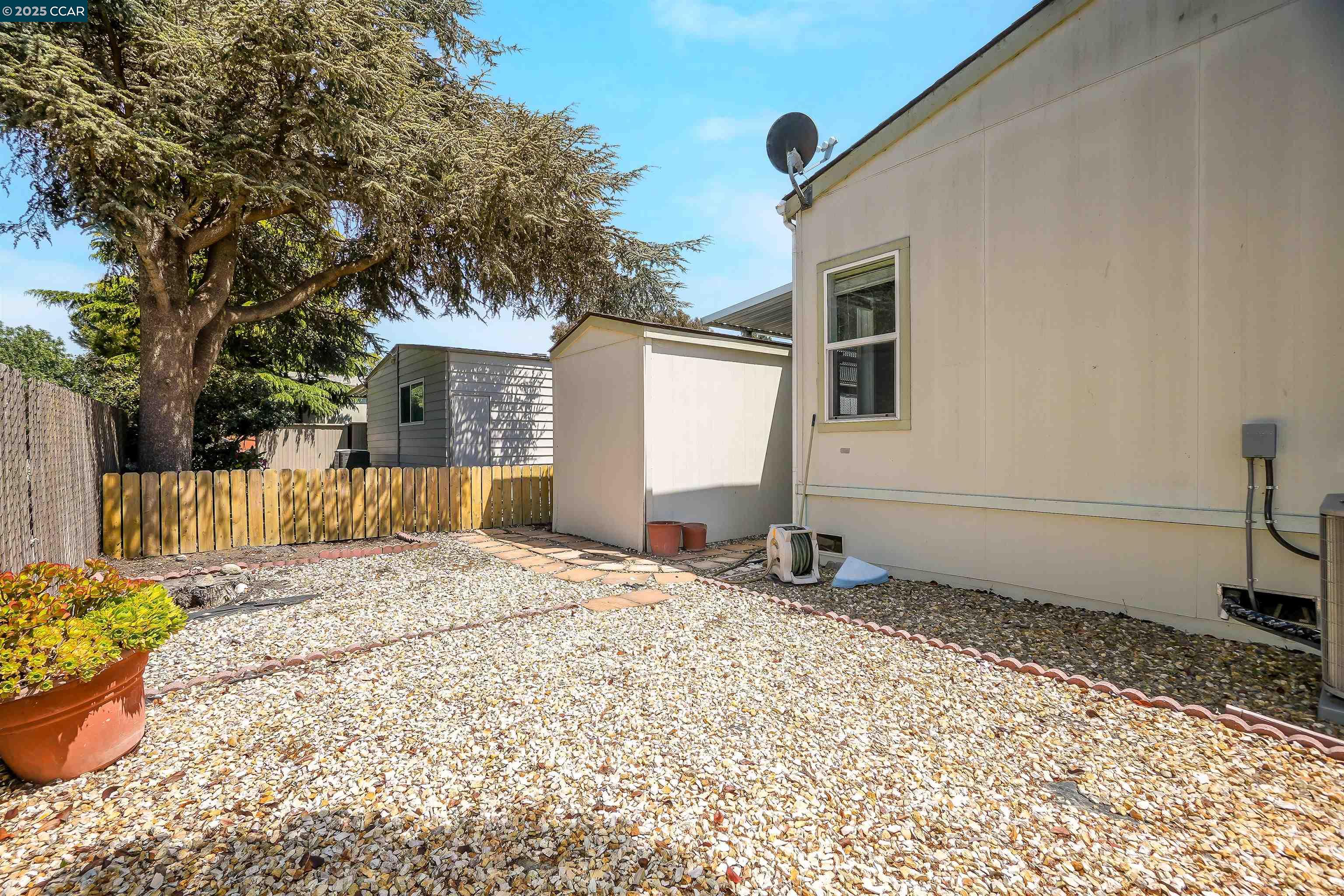 Detail Gallery Image 36 of 43 For 1287 Sussex Way, Hayward,  CA 94544 - 3 Beds | 2 Baths
