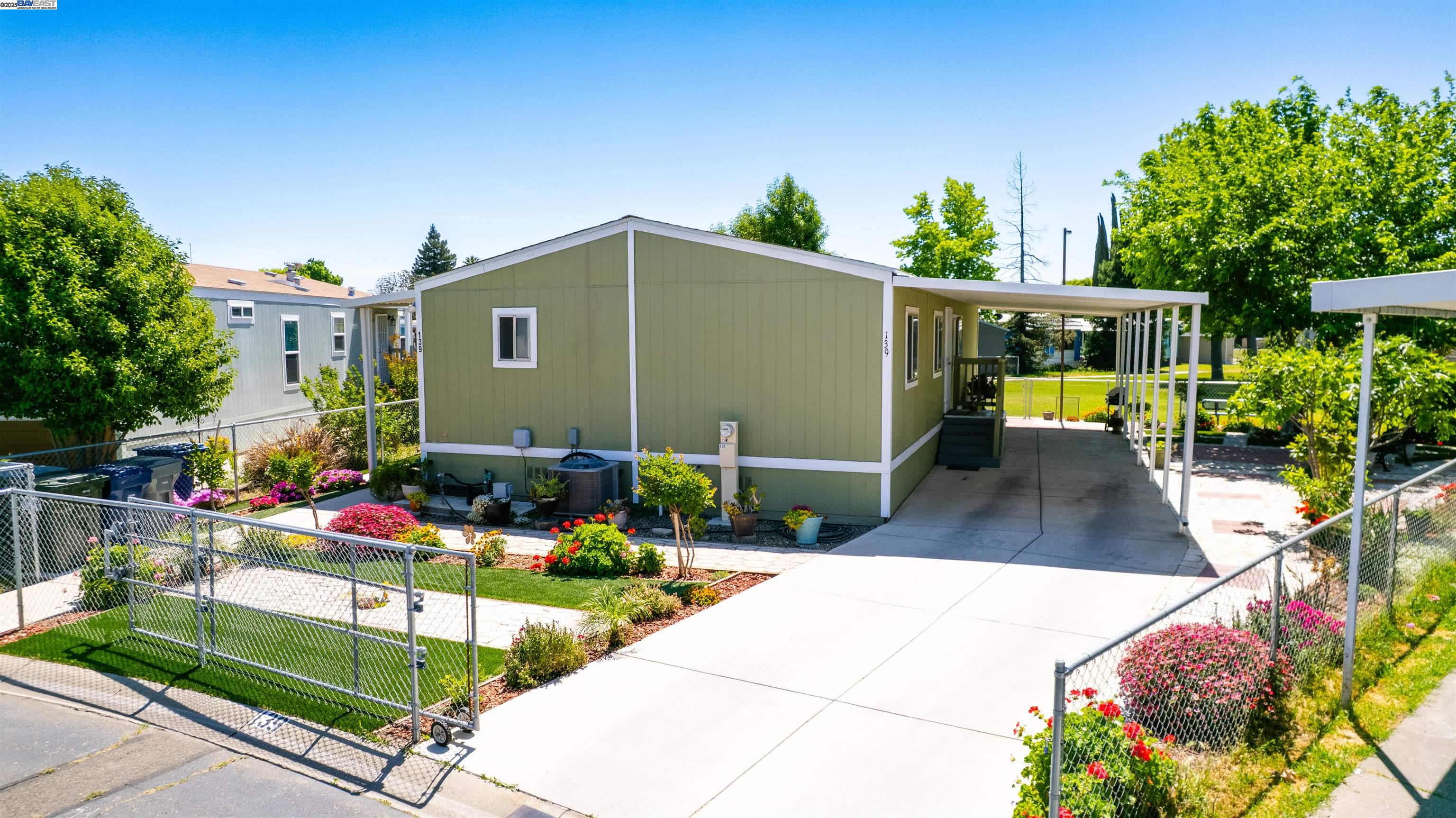 Detail Gallery Image 39 of 41 For 2499 E Gerard Ave #139,  Merced,  CA 95341 - 3 Beds | 2 Baths