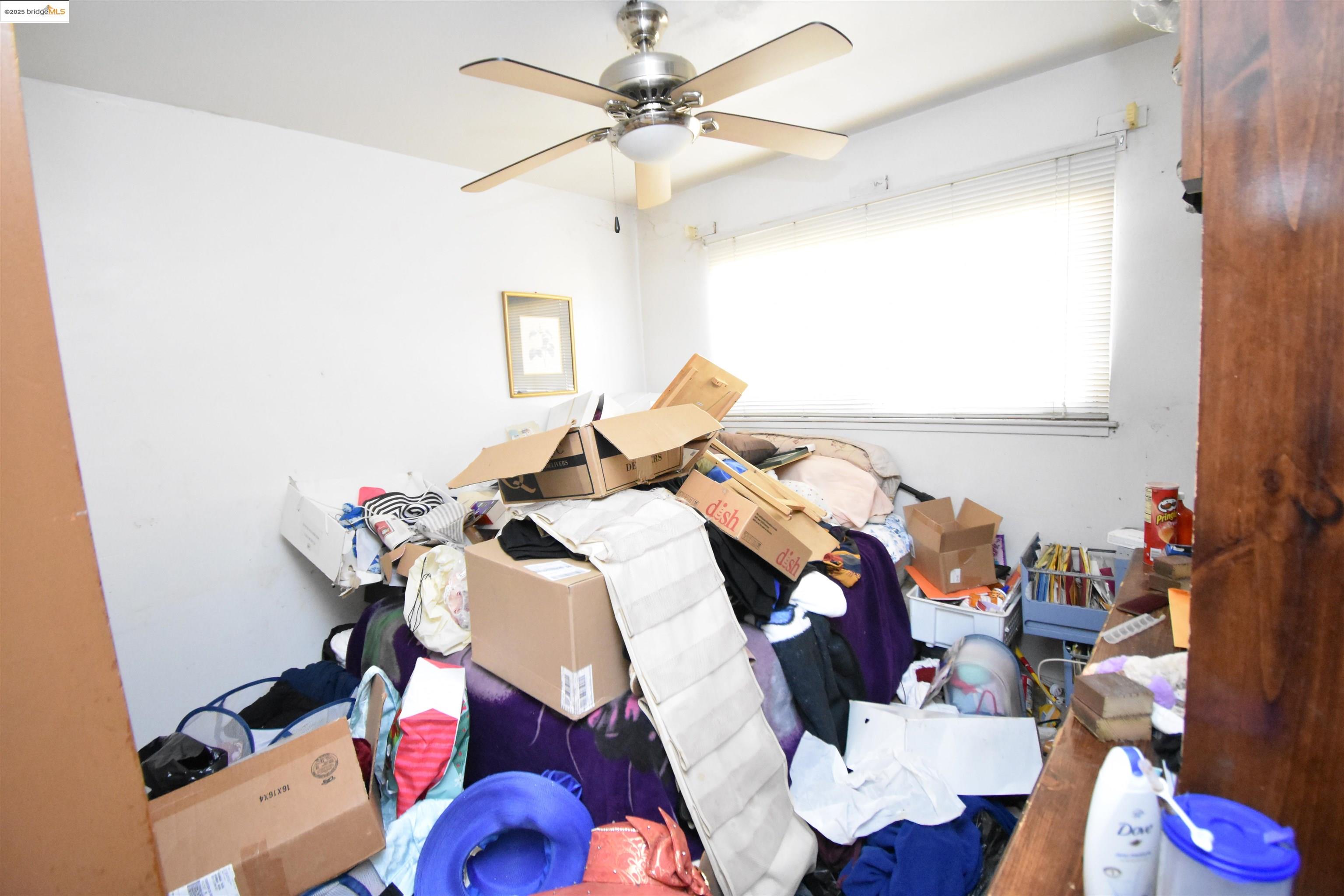 Detail Gallery Image 12 of 20 For 2511 E 9th St, Stockton,  CA 95205 - 3 Beds | 1 Baths