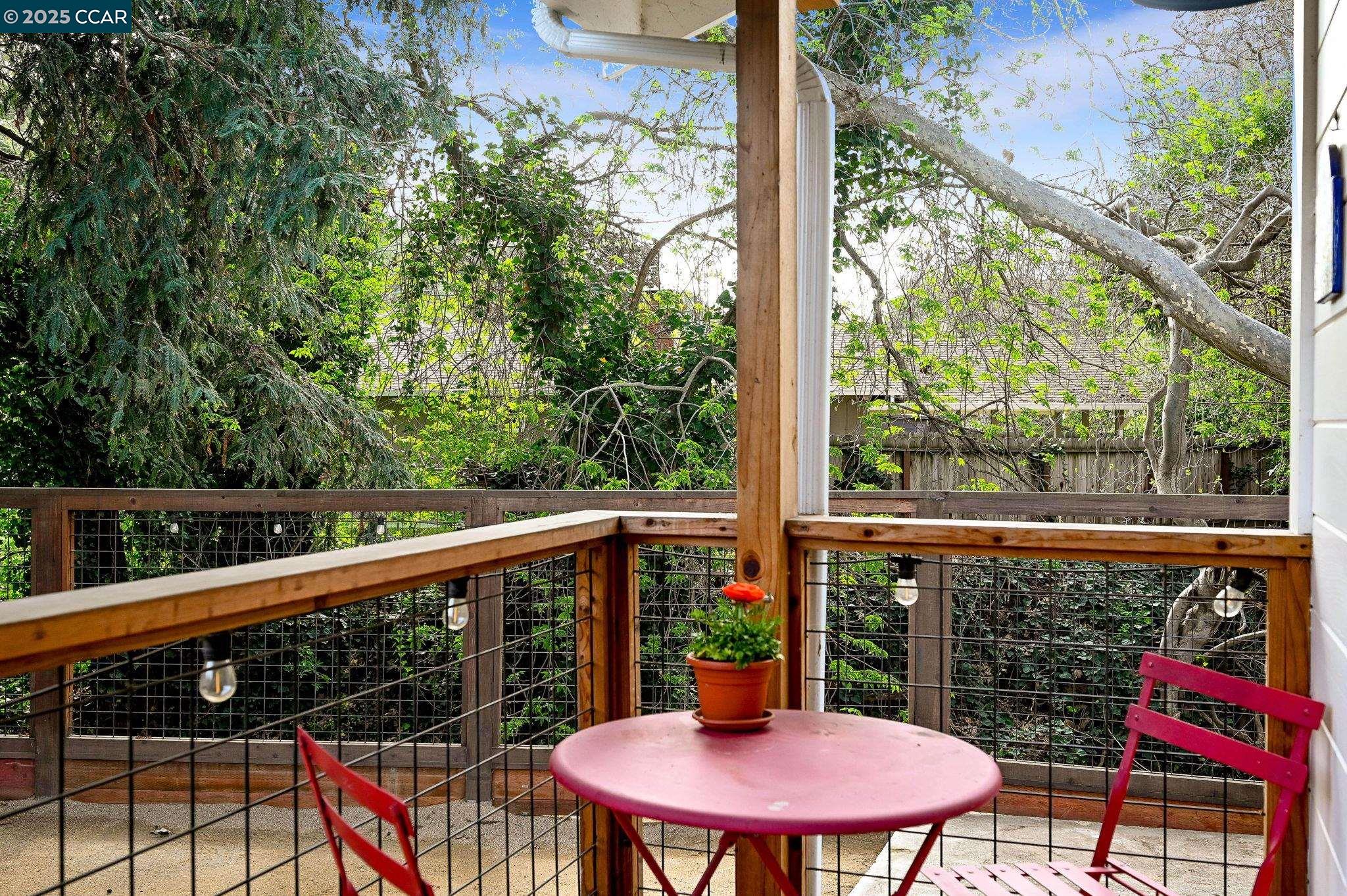 Detail Gallery Image 23 of 36 For 514 Arch Street, Martinez,  CA 94553-3241 - 3 Beds | 2/1 Baths