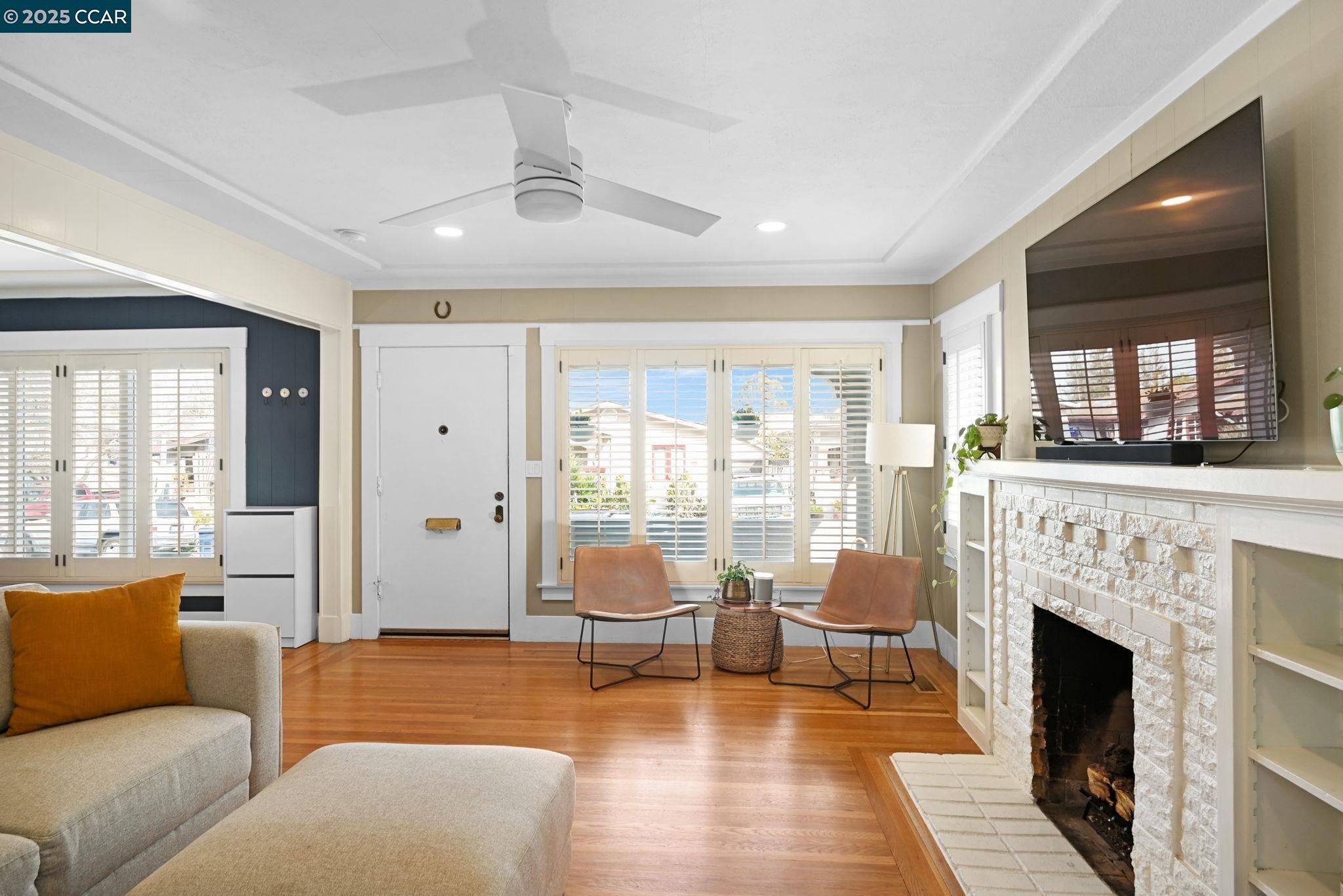 Detail Gallery Image 7 of 36 For 514 Arch Street, Martinez,  CA 94553-3241 - 3 Beds | 2/1 Baths