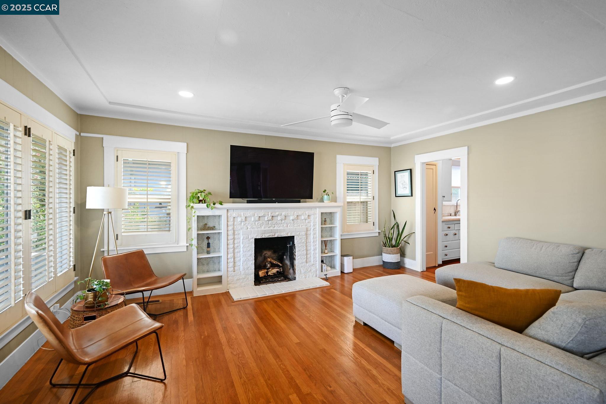 Detail Gallery Image 8 of 36 For 514 Arch Street, Martinez,  CA 94553-3241 - 3 Beds | 2/1 Baths