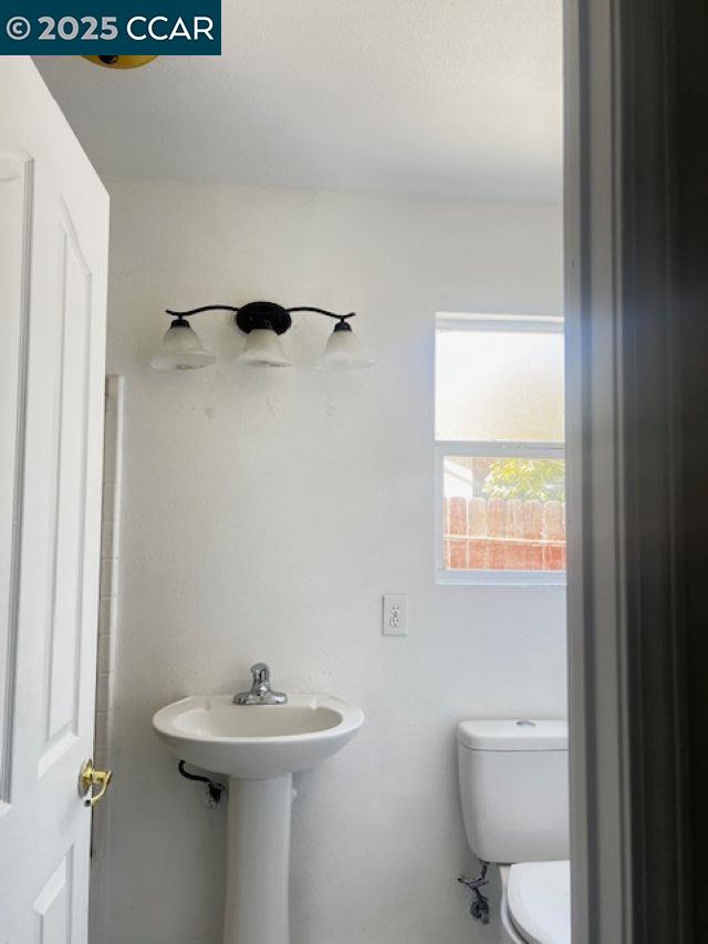 Detail Gallery Image 8 of 25 For 40123 Casillo Rd, Palmdale,  CA 93550 - 4 Beds | 3 Baths