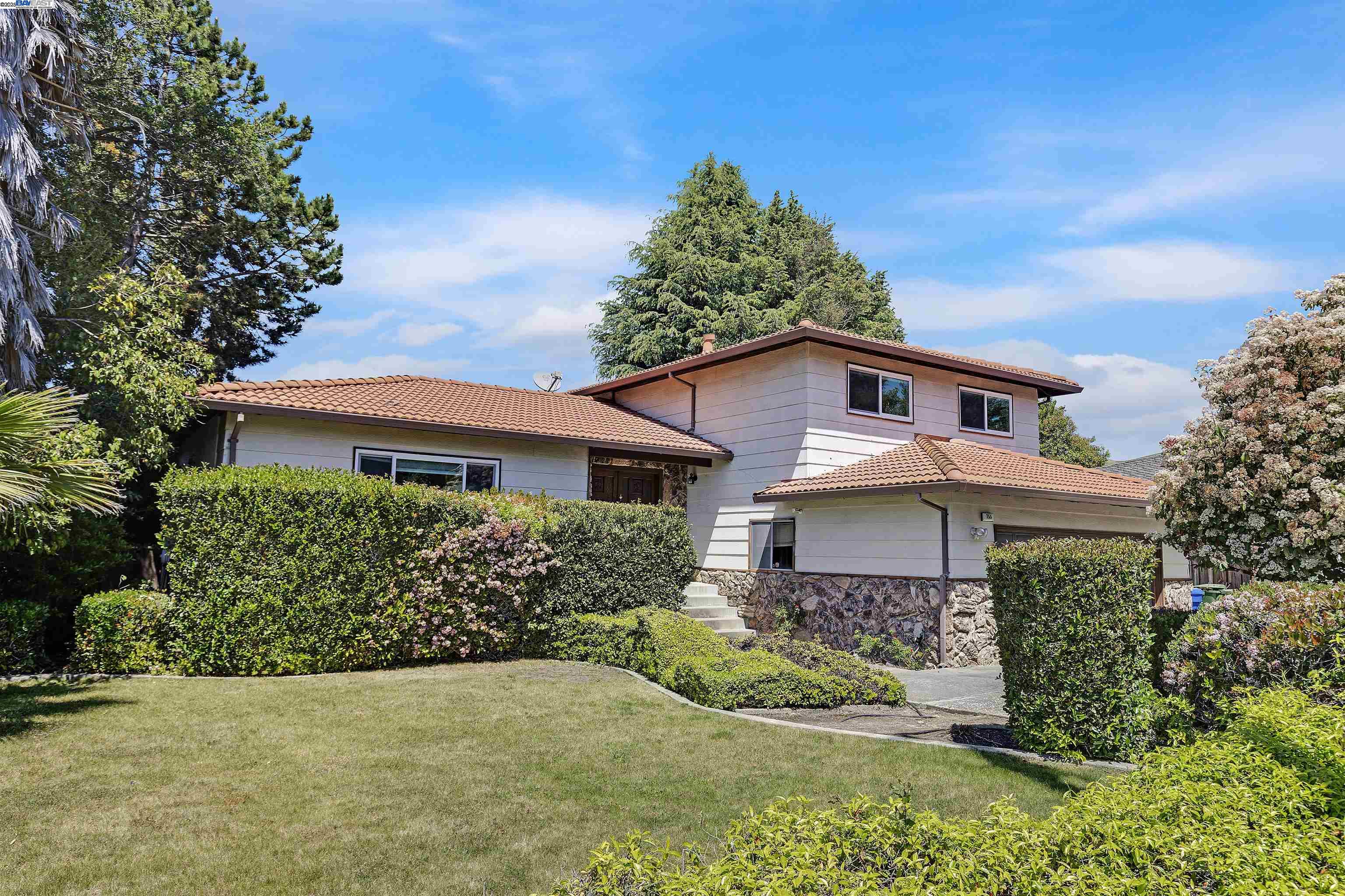 755 Olive Ave