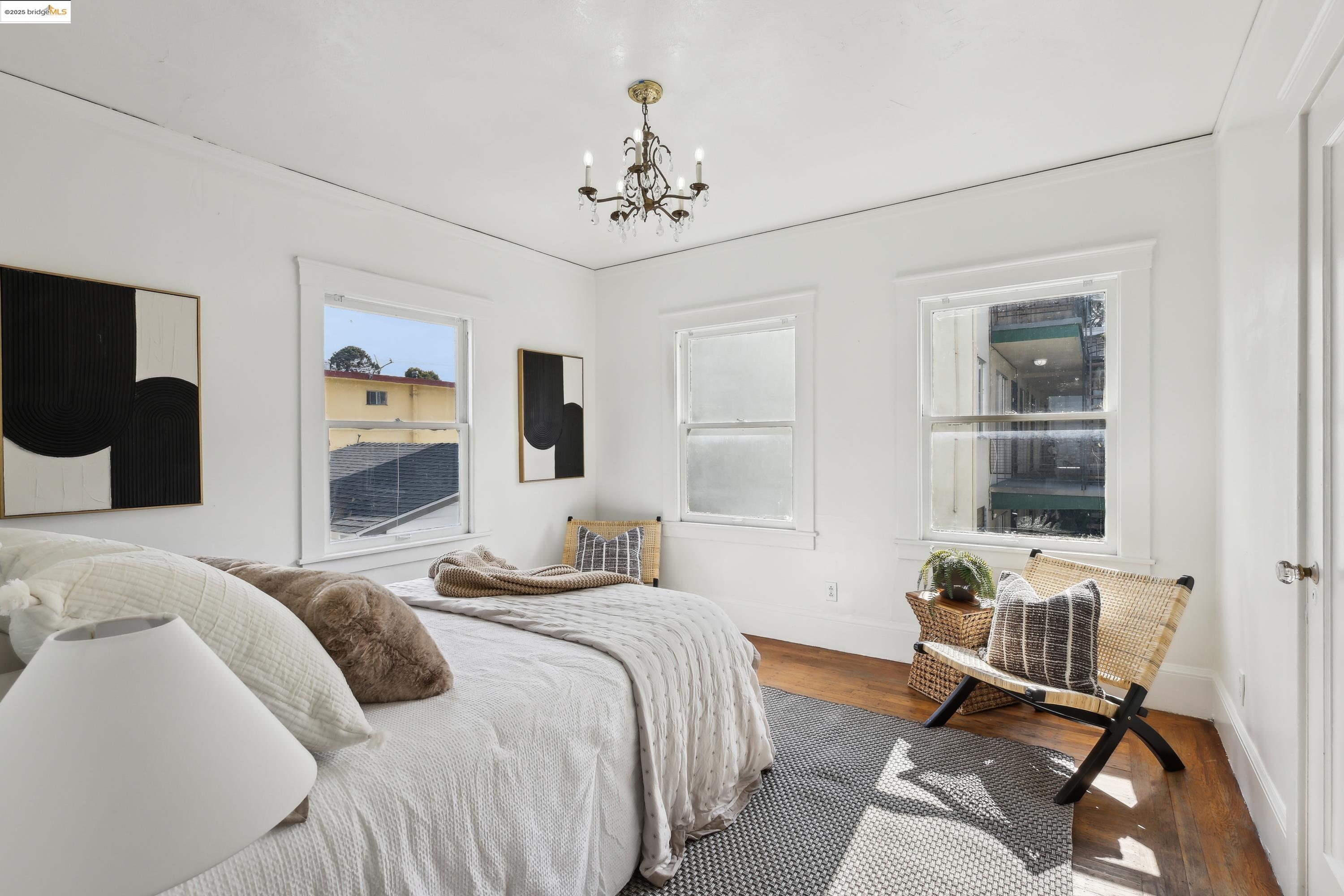 Detail Gallery Image 23 of 58 For 3064 E 15th St, Oakland,  CA 94601 - 5 Beds | 4 Baths