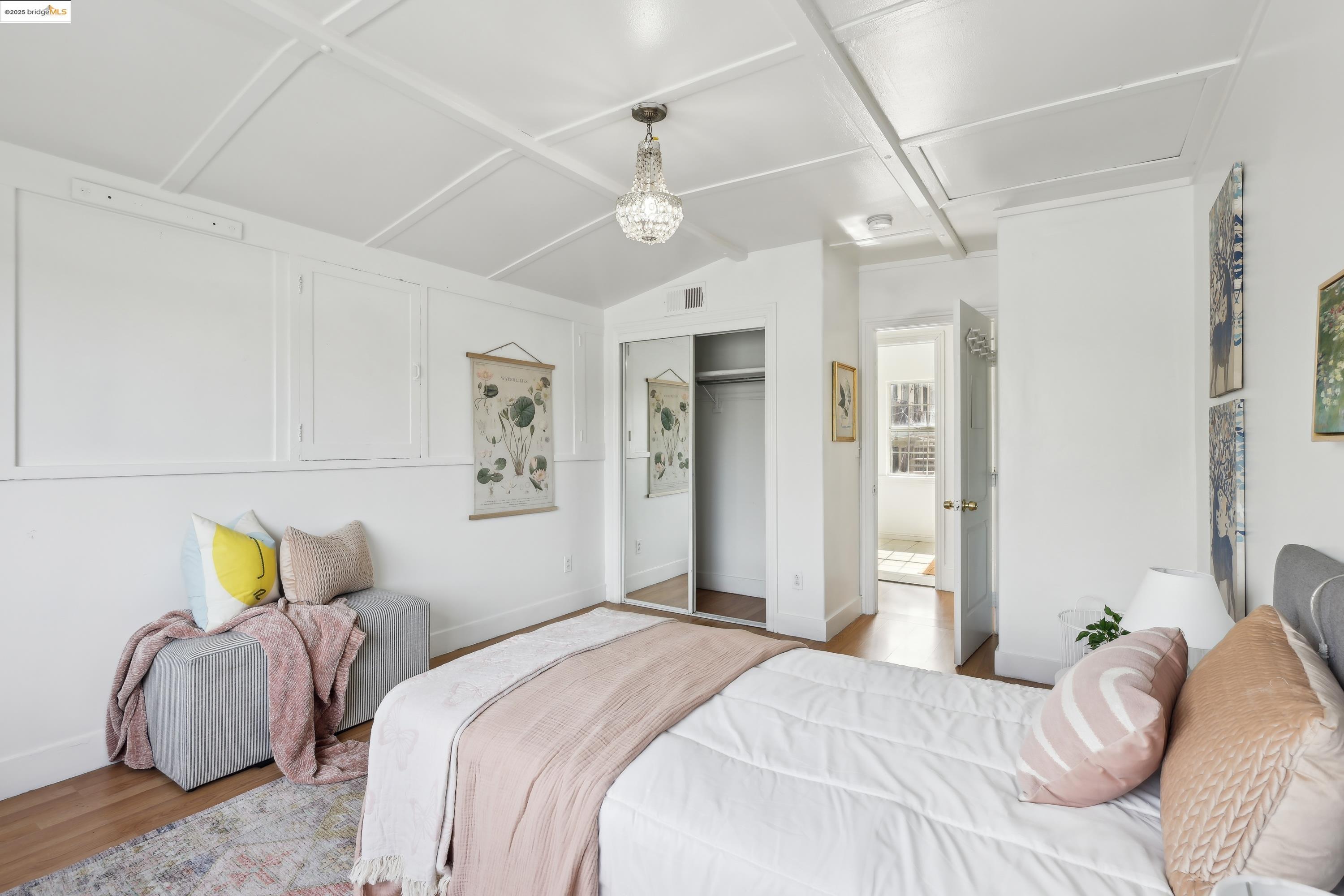 Detail Gallery Image 24 of 58 For 3064 E 15th St, Oakland,  CA 94601 - 5 Beds | 4 Baths