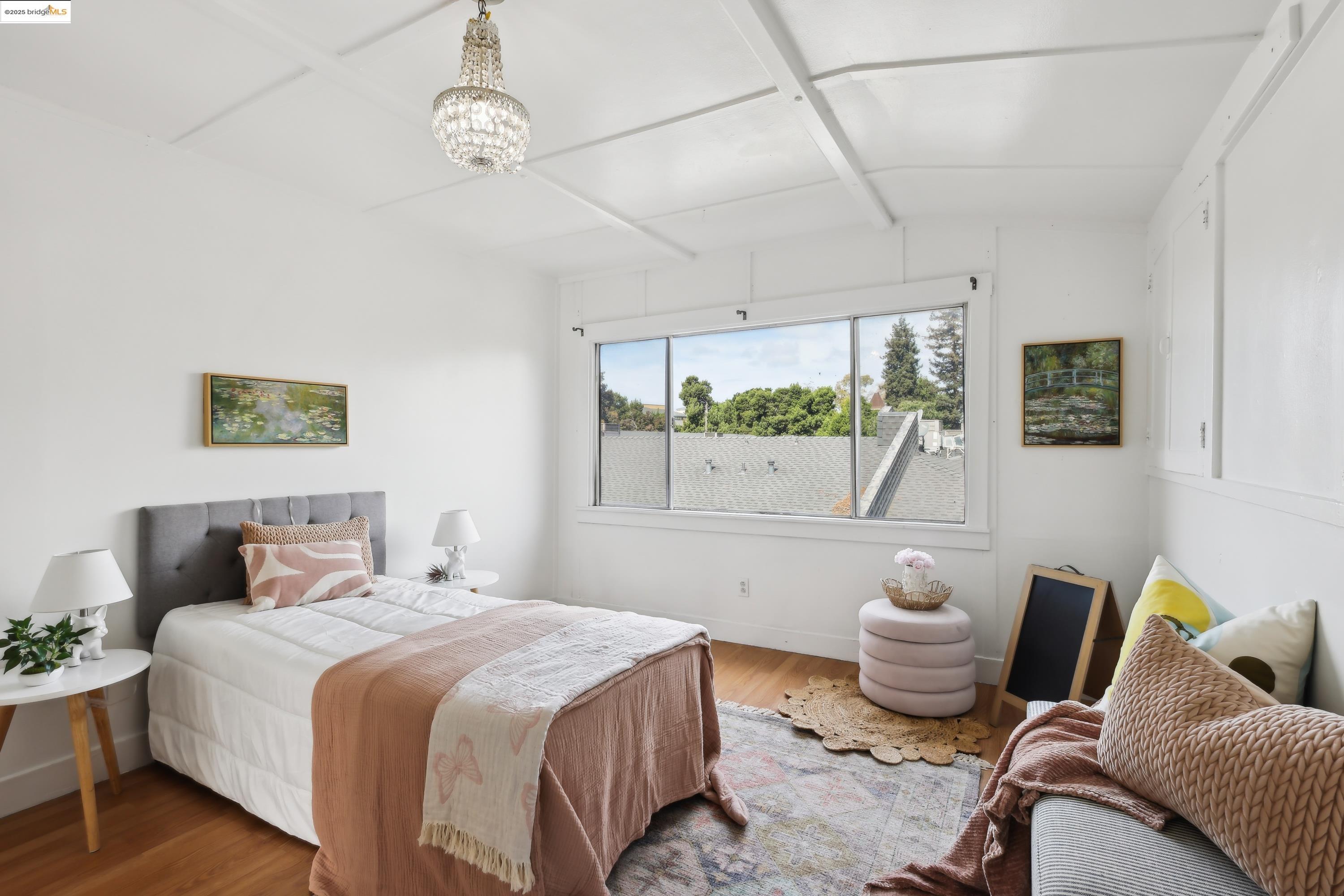 Detail Gallery Image 25 of 58 For 3064 E 15th St, Oakland,  CA 94601 - 5 Beds | 4 Baths