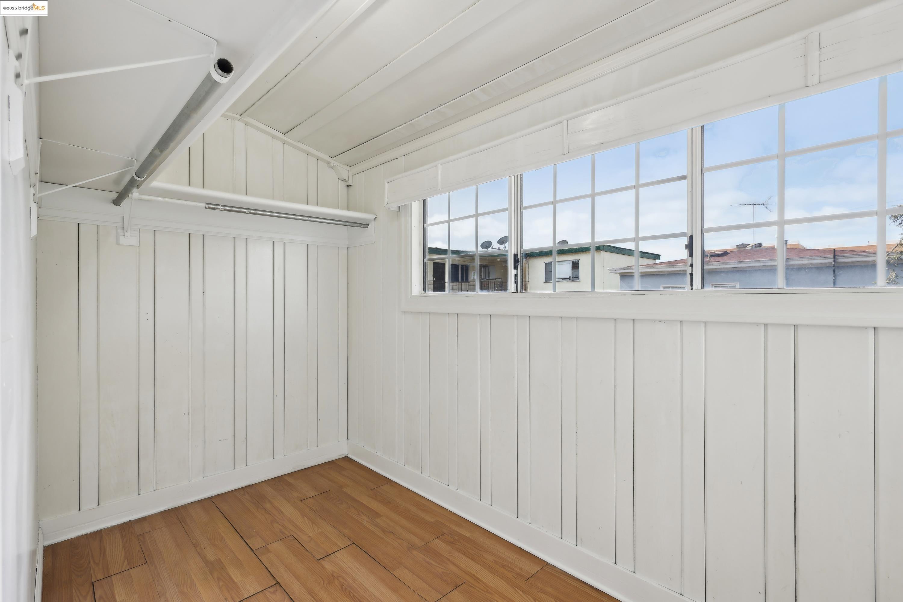 Detail Gallery Image 33 of 58 For 3064 E 15th St, Oakland,  CA 94601 - 5 Beds | 4 Baths