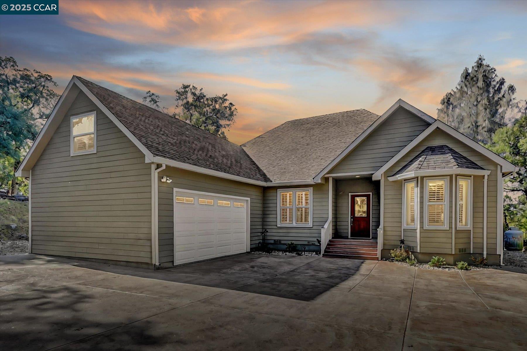 Detail Gallery Image 2 of 43 For 14058 Sun Forest Dr., Penn Valley,  CA 95946 - 3 Beds | 2 Baths