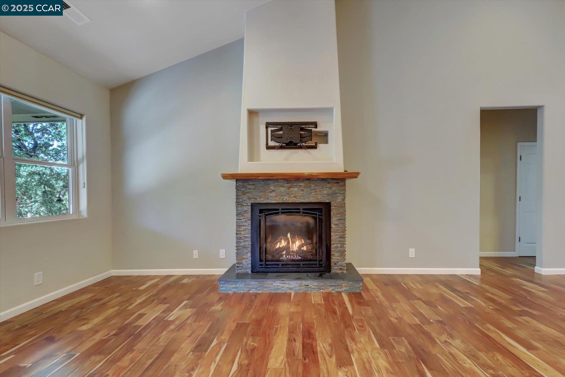 Detail Gallery Image 11 of 43 For 14058 Sun Forest Dr., Penn Valley,  CA 95946 - 3 Beds | 2 Baths