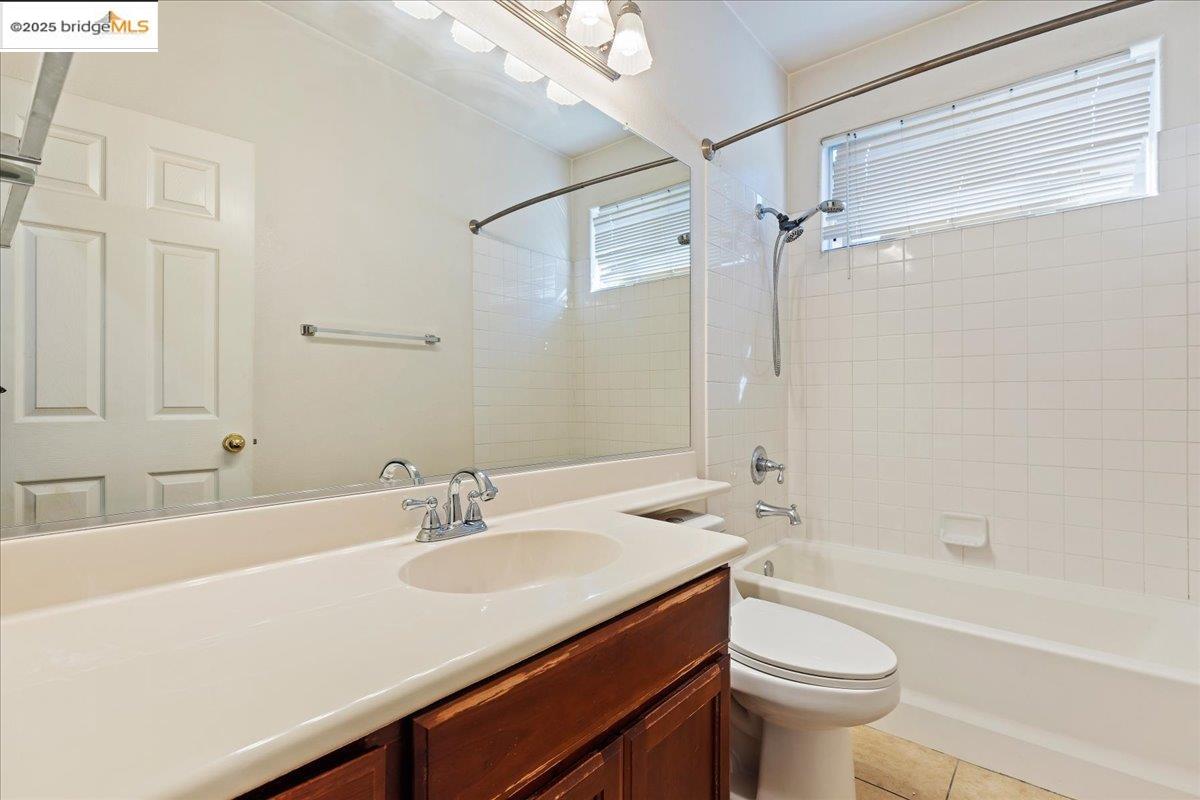 Detail Gallery Image 22 of 23 For 5036 Match Ct, Richmond,  CA 94806 - 3 Beds | 2/1 Baths