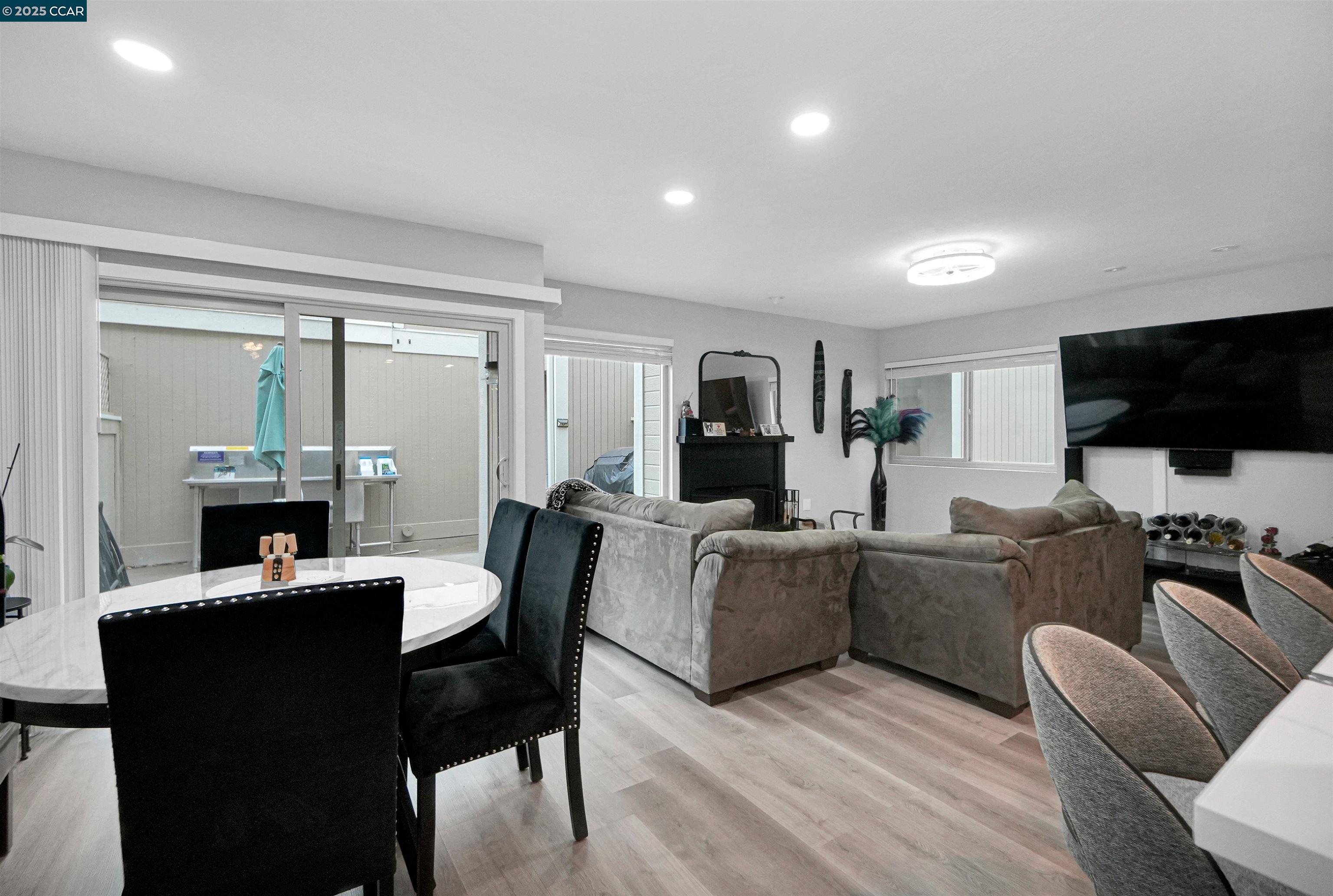 Photo #11: 41095376 Listing: Photo #11