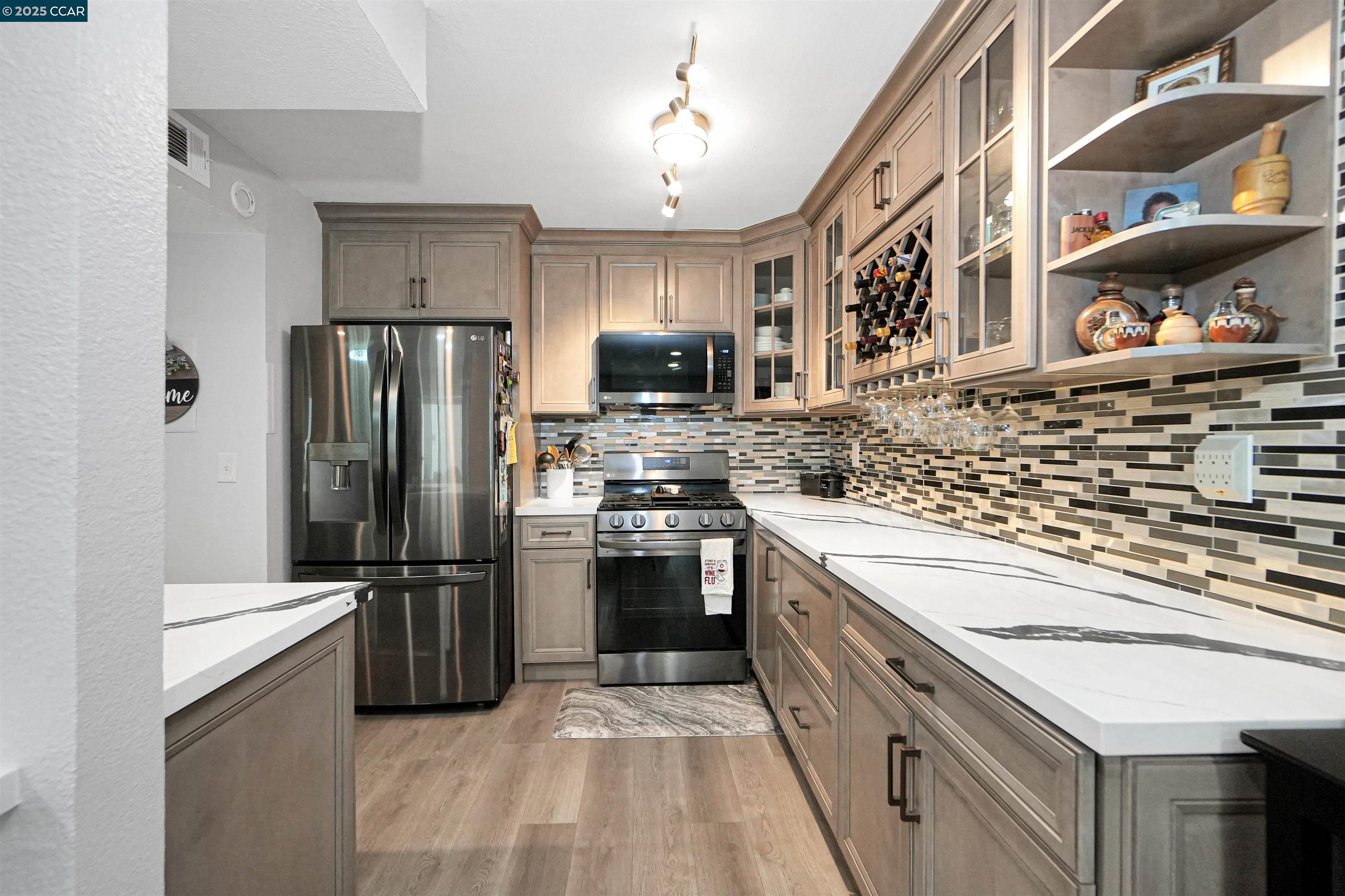 Photo #17: 41095376 Listing: Photo #17