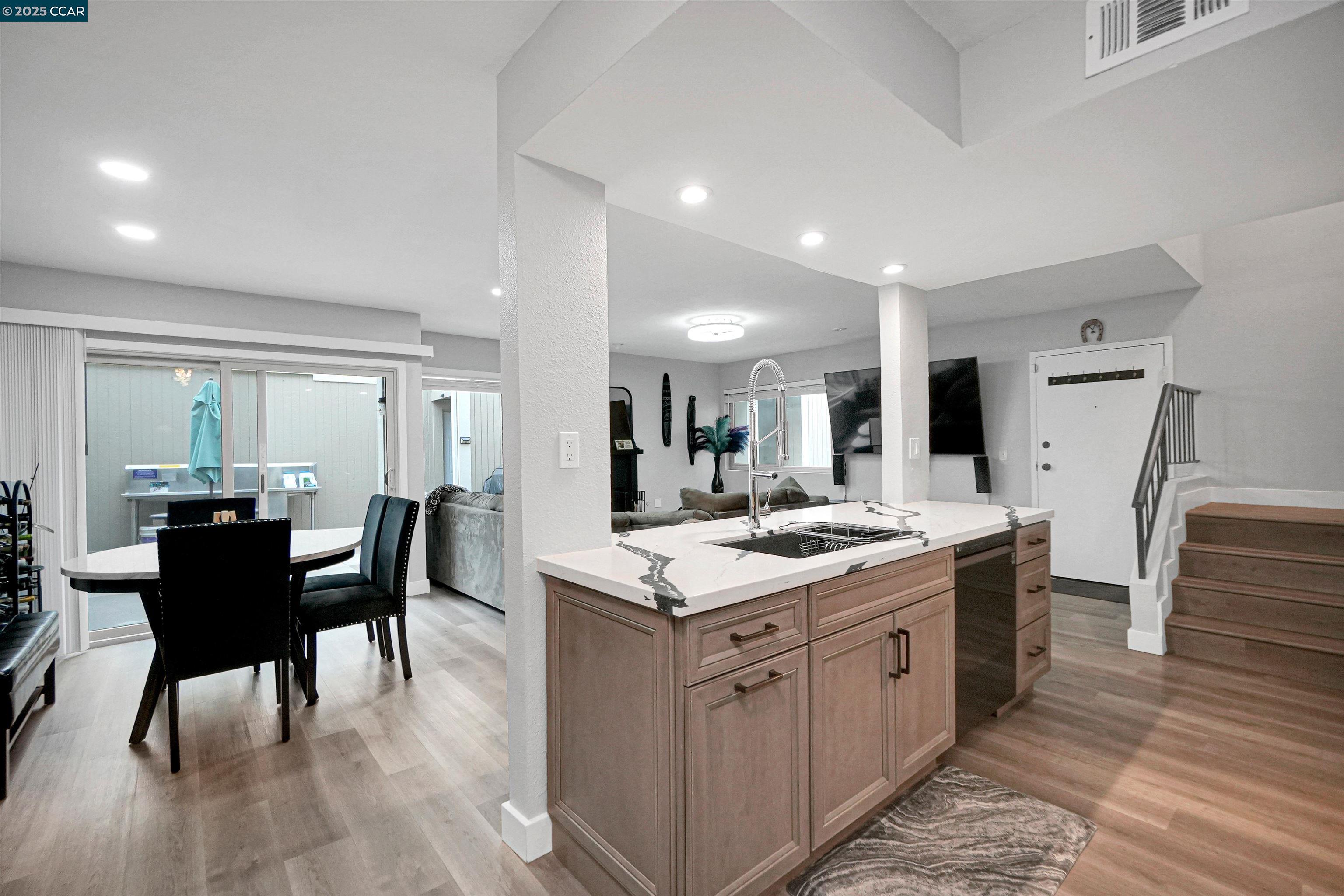 Photo #19: 41095376 Listing: Photo #19