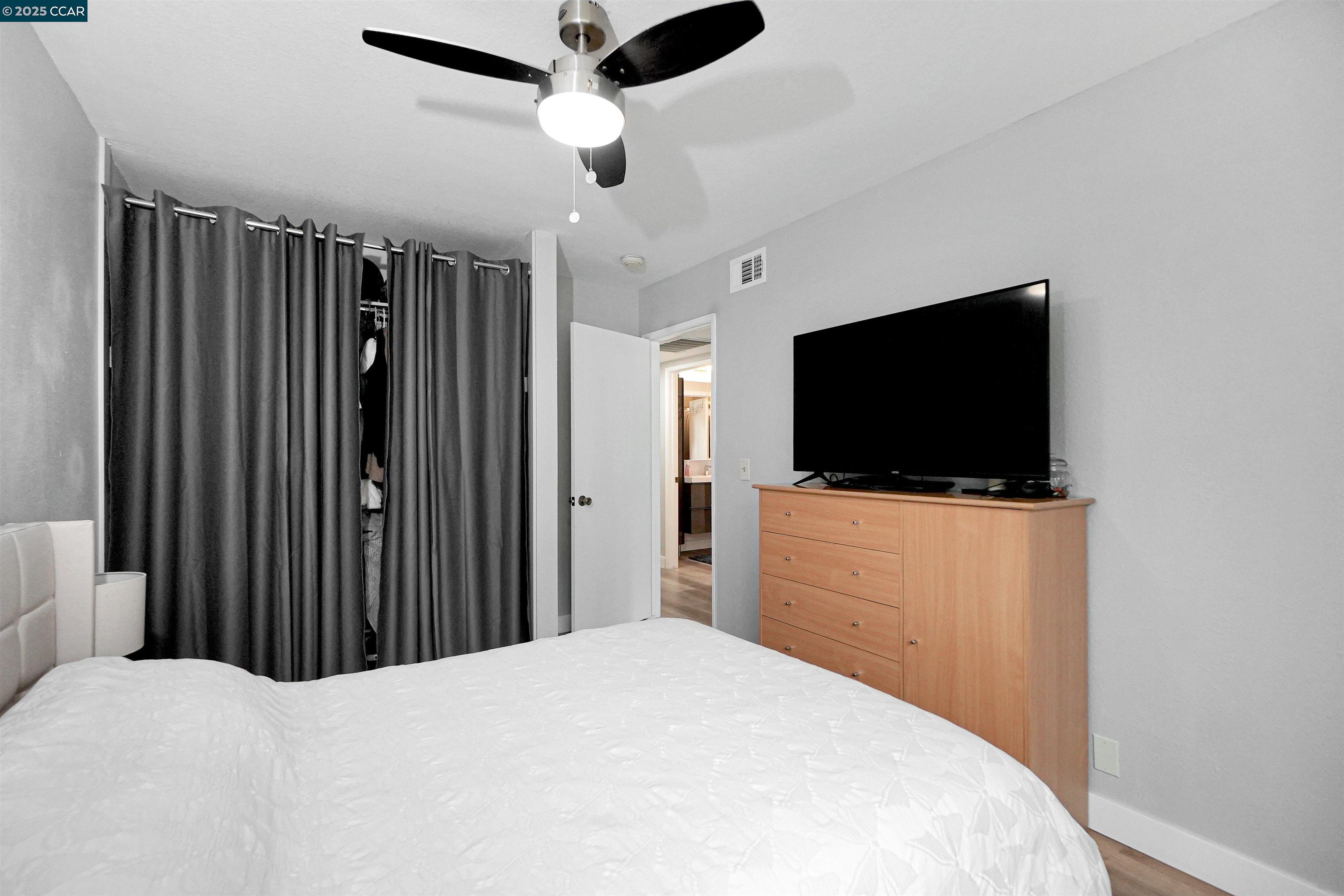 Photo #24: 41095376 Listing: Photo #24