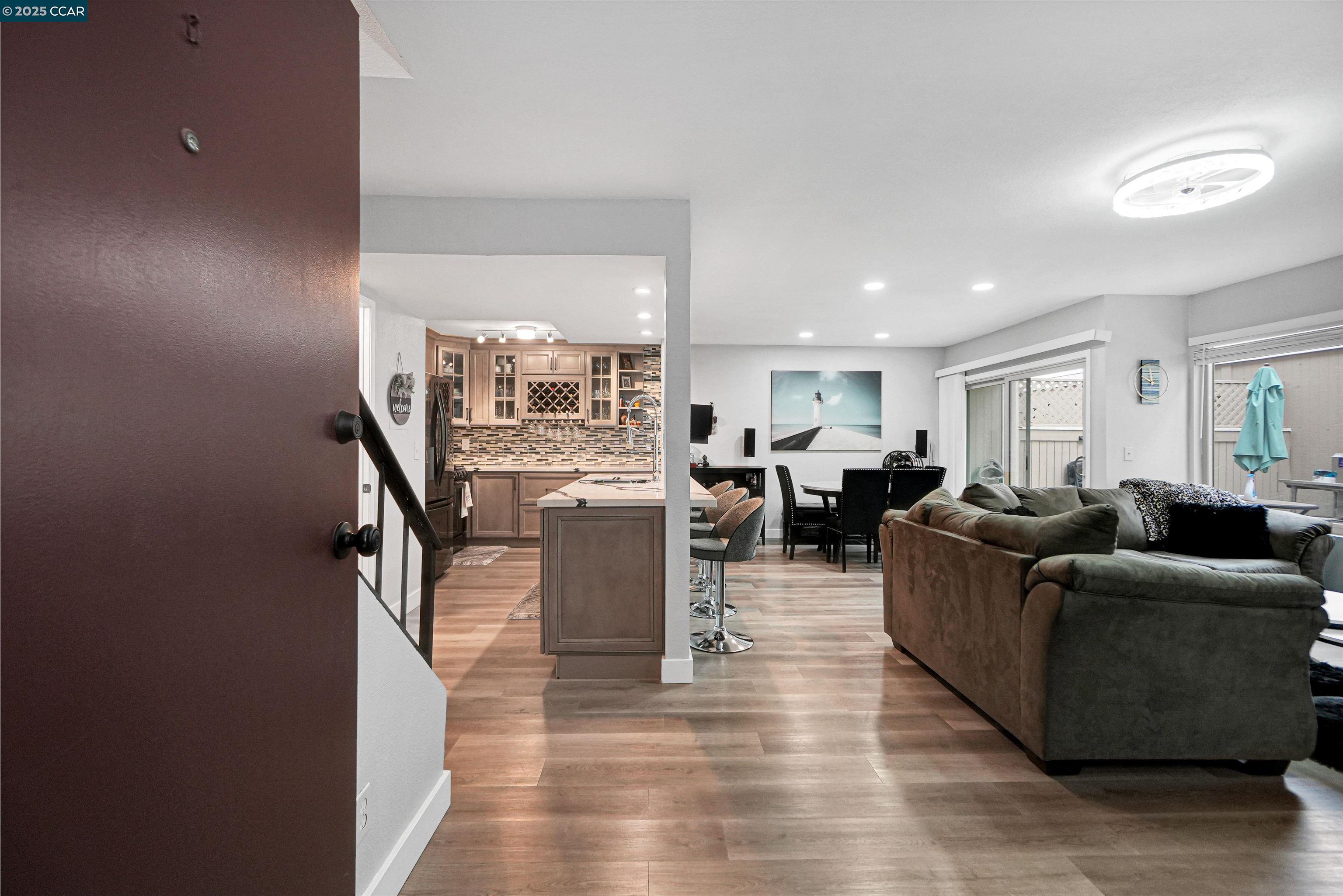 Photo #5: 41095376 Listing 