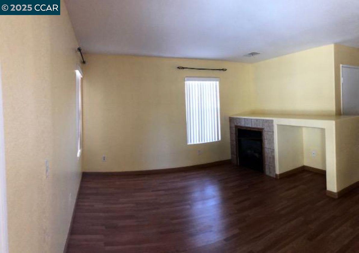 125 Asusena Dr, Palmdale, California 93550, 4 Bedrooms Bedrooms, ,3 BathroomsBathrooms,Residential Lease,For Rent,125 Asusena Dr,41095381