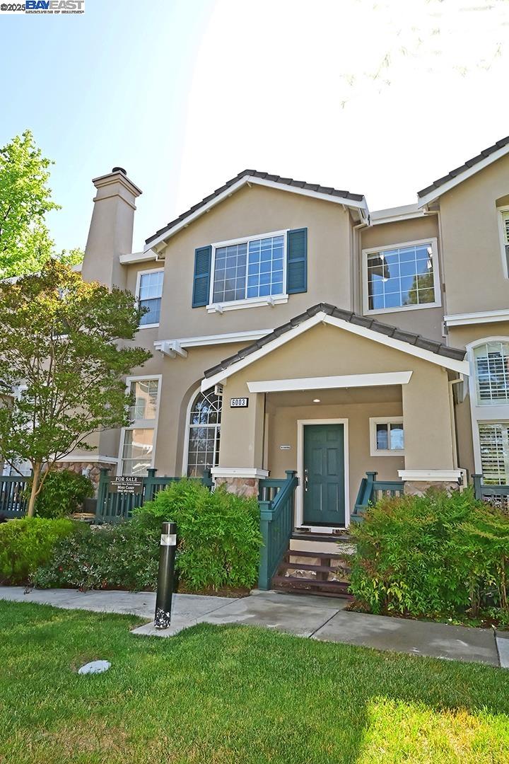 Browse active condo listings in SHADOWHAWK