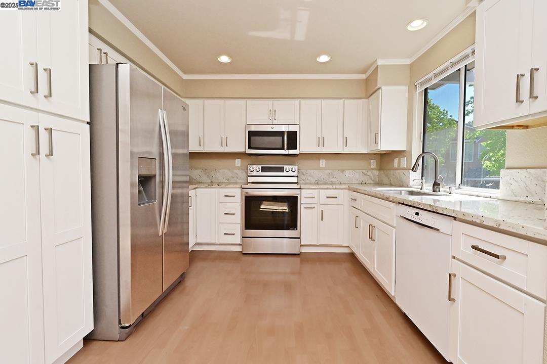 Detail Gallery Image 7 of 23 For 6003 Condor, Danville,  CA 94506 - 3 Beds | 2/1 Baths