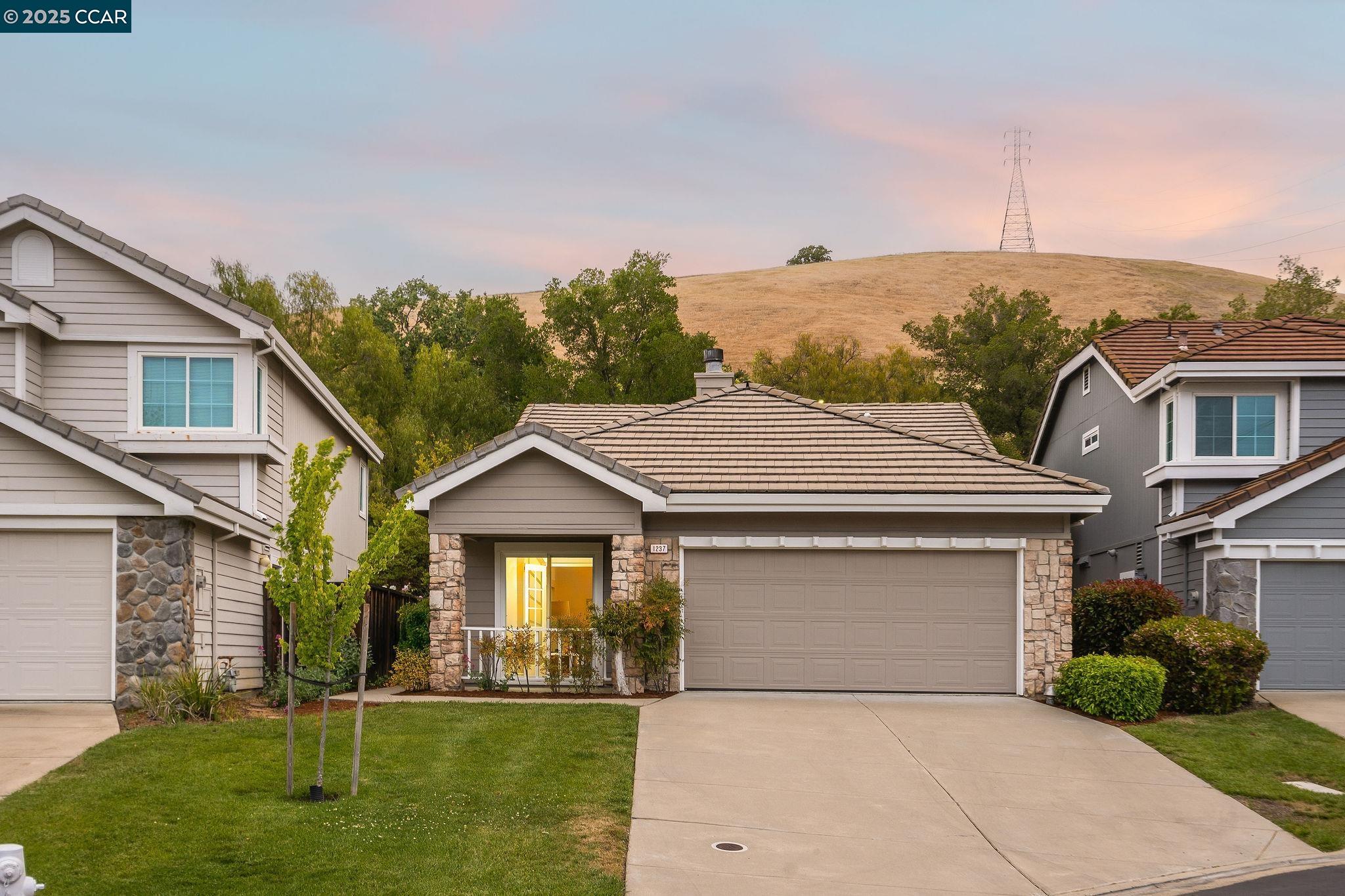 Detail Gallery Image 1 of 1 For 1237 Buckeye Ter, Clayton,  CA 94517 - 3 Beds | 2 Baths