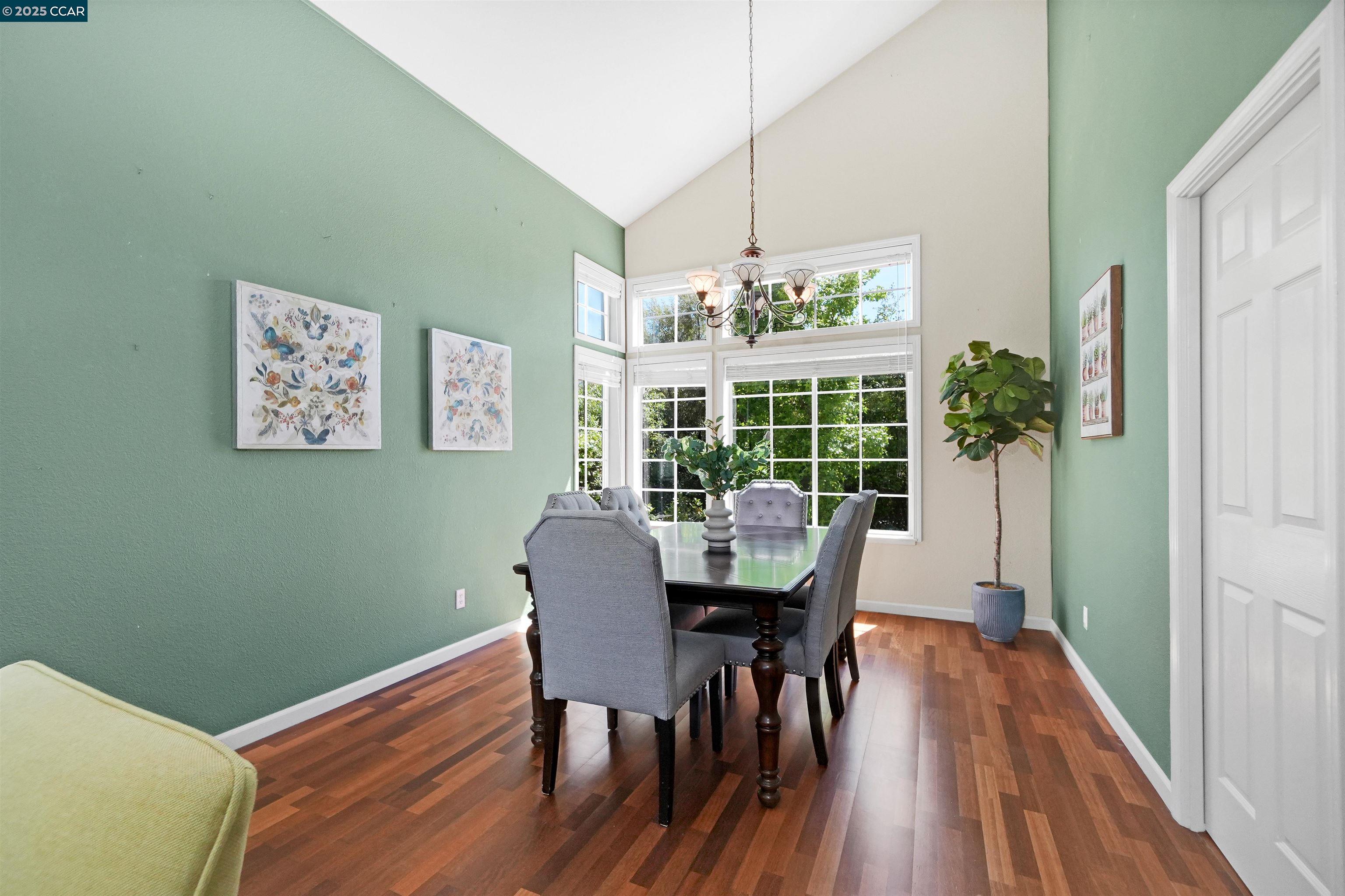 Detail Gallery Image 11 of 51 For 3161 Sonoma Valley Dr, Fairfield,  CA 94534 - 4 Beds | 3 Baths
