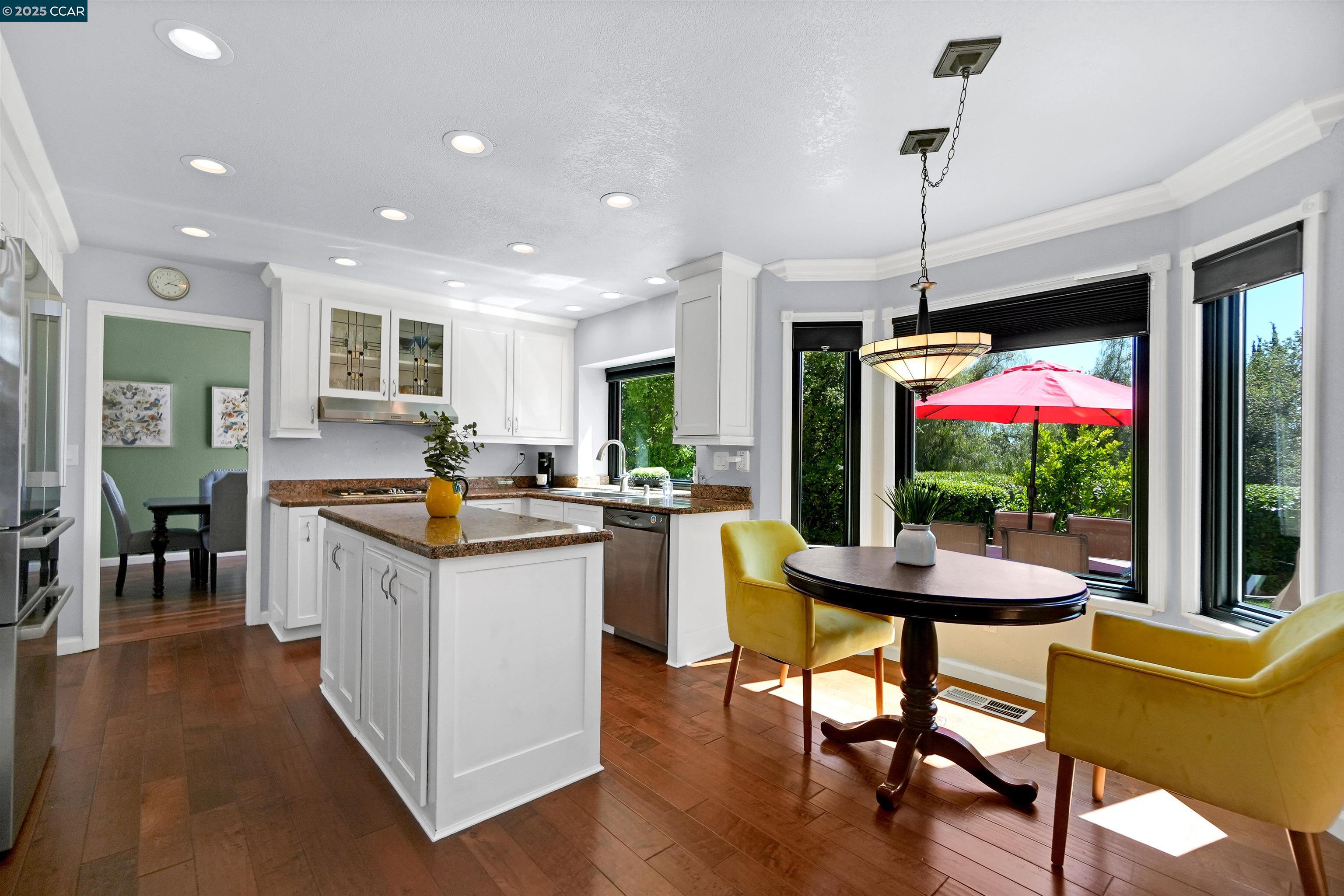 Detail Gallery Image 16 of 51 For 3161 Sonoma Valley Dr, Fairfield,  CA 94534 - 4 Beds | 3 Baths
