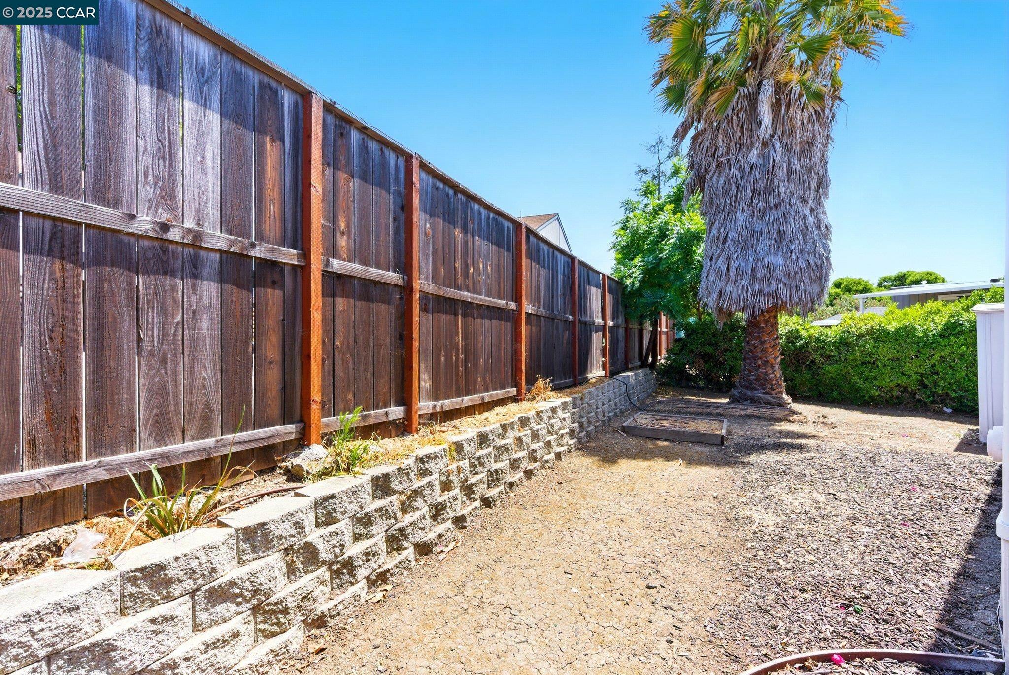 Detail Gallery Image 29 of 33 For 83 a Street, Concord,  CA 94520 - 2 Beds | 2 Baths