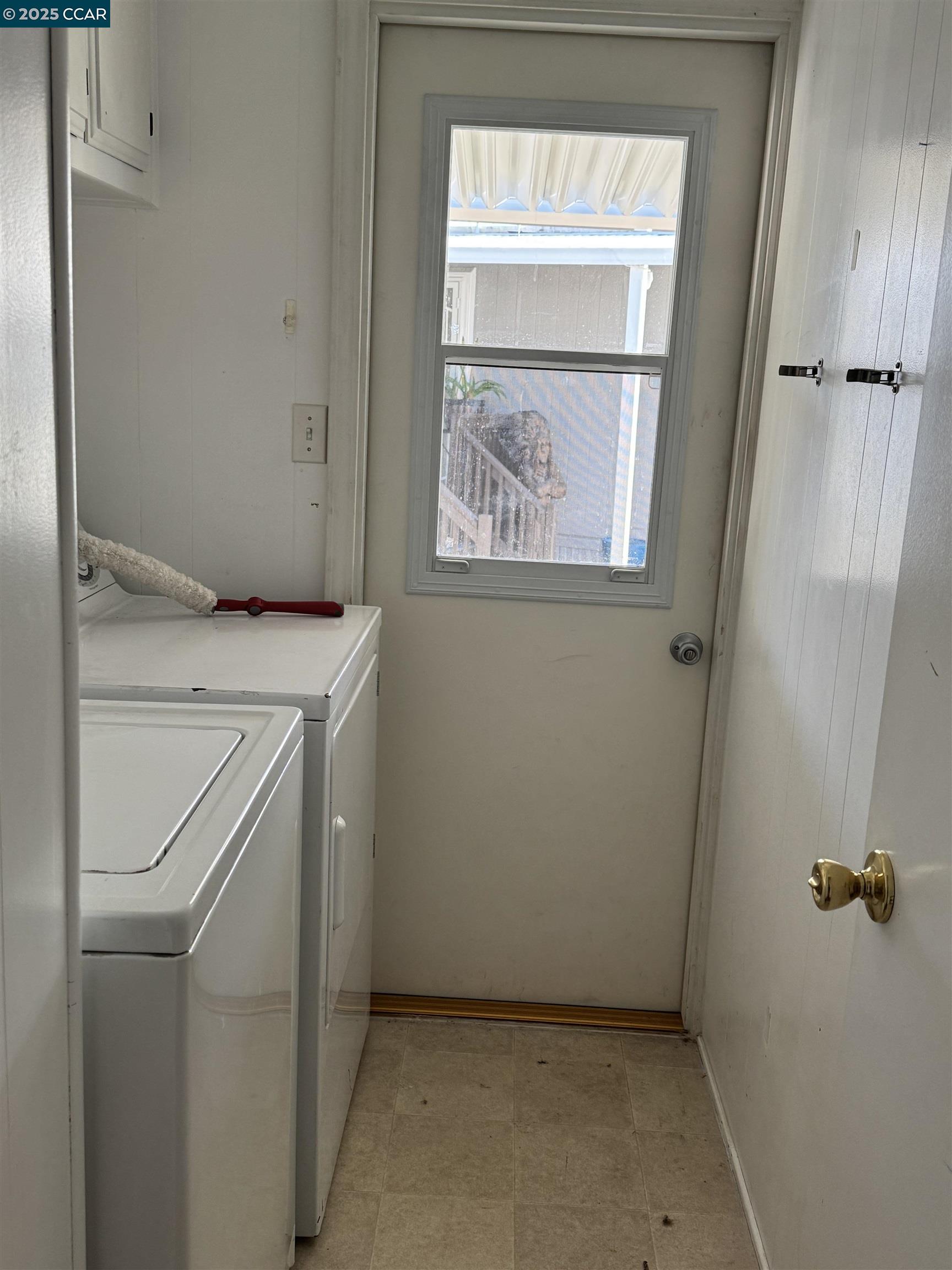 Detail Gallery Image 5 of 10 For 83 a Street, Concord,  CA 94520 - 2 Beds | 2 Baths