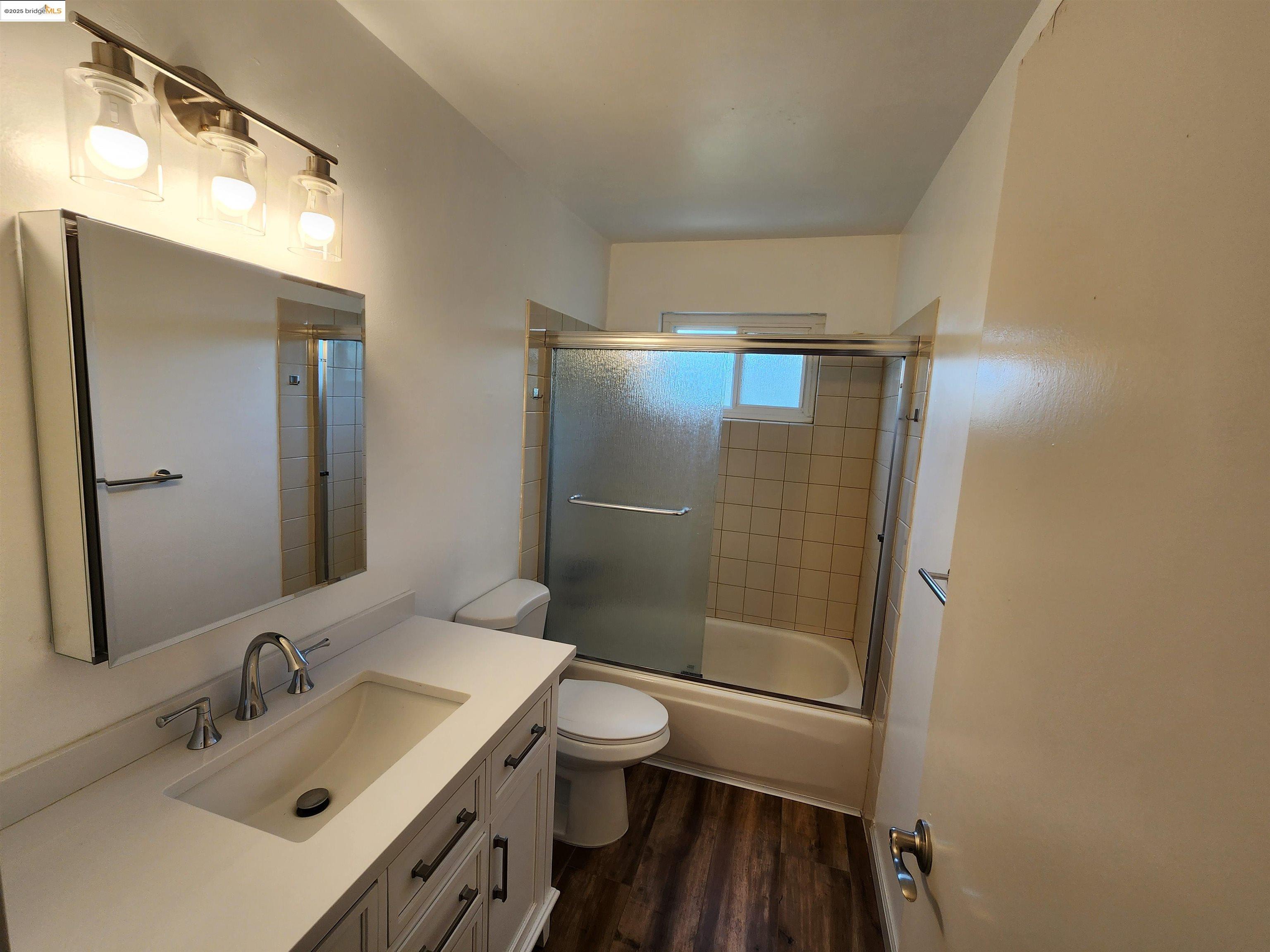 Detail Gallery Image 7 of 13 For 2724 Octavia St, Oakland,  CA 94619 - – Beds | – Baths