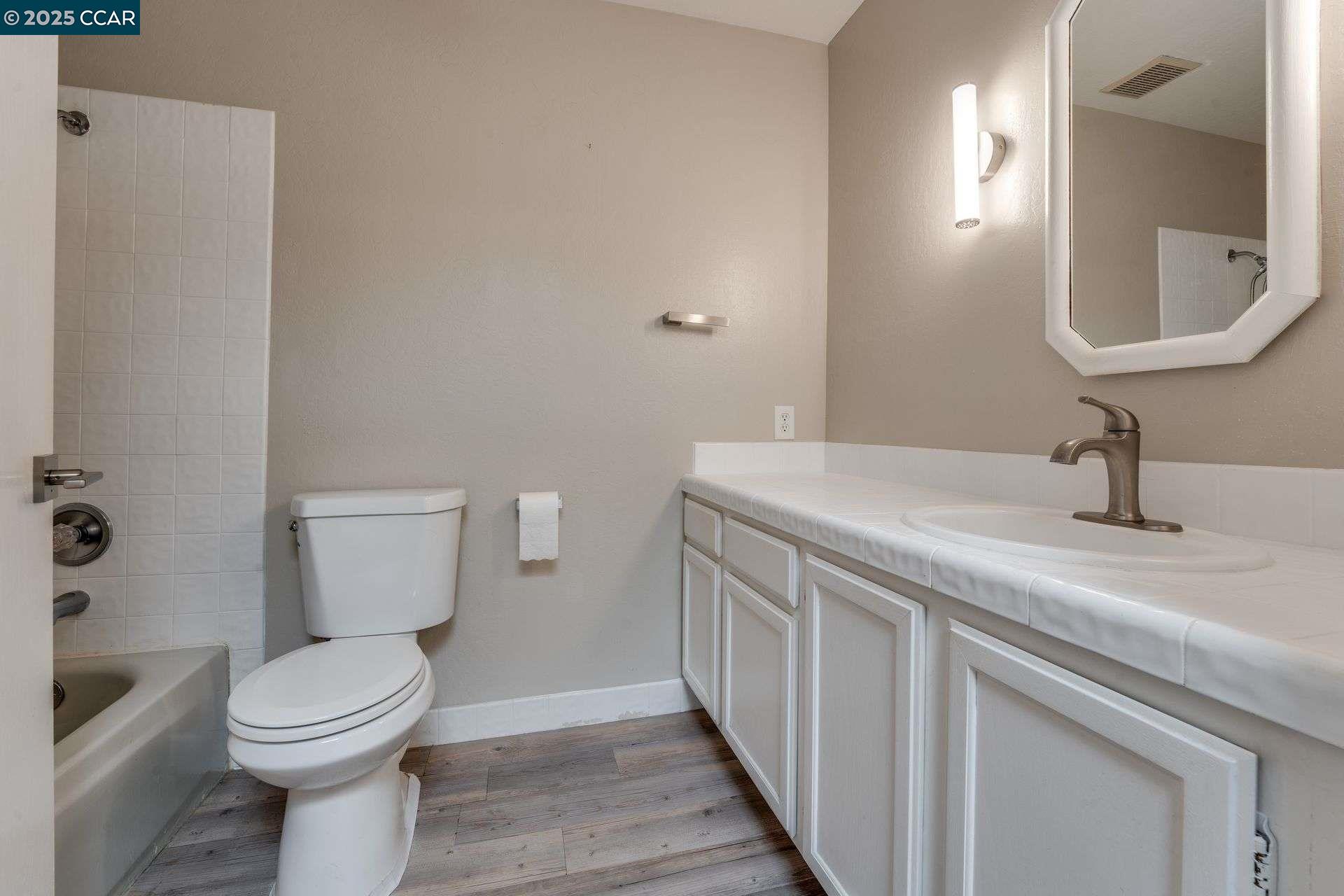 Photo #19: 41095397 Listing: Photo #19