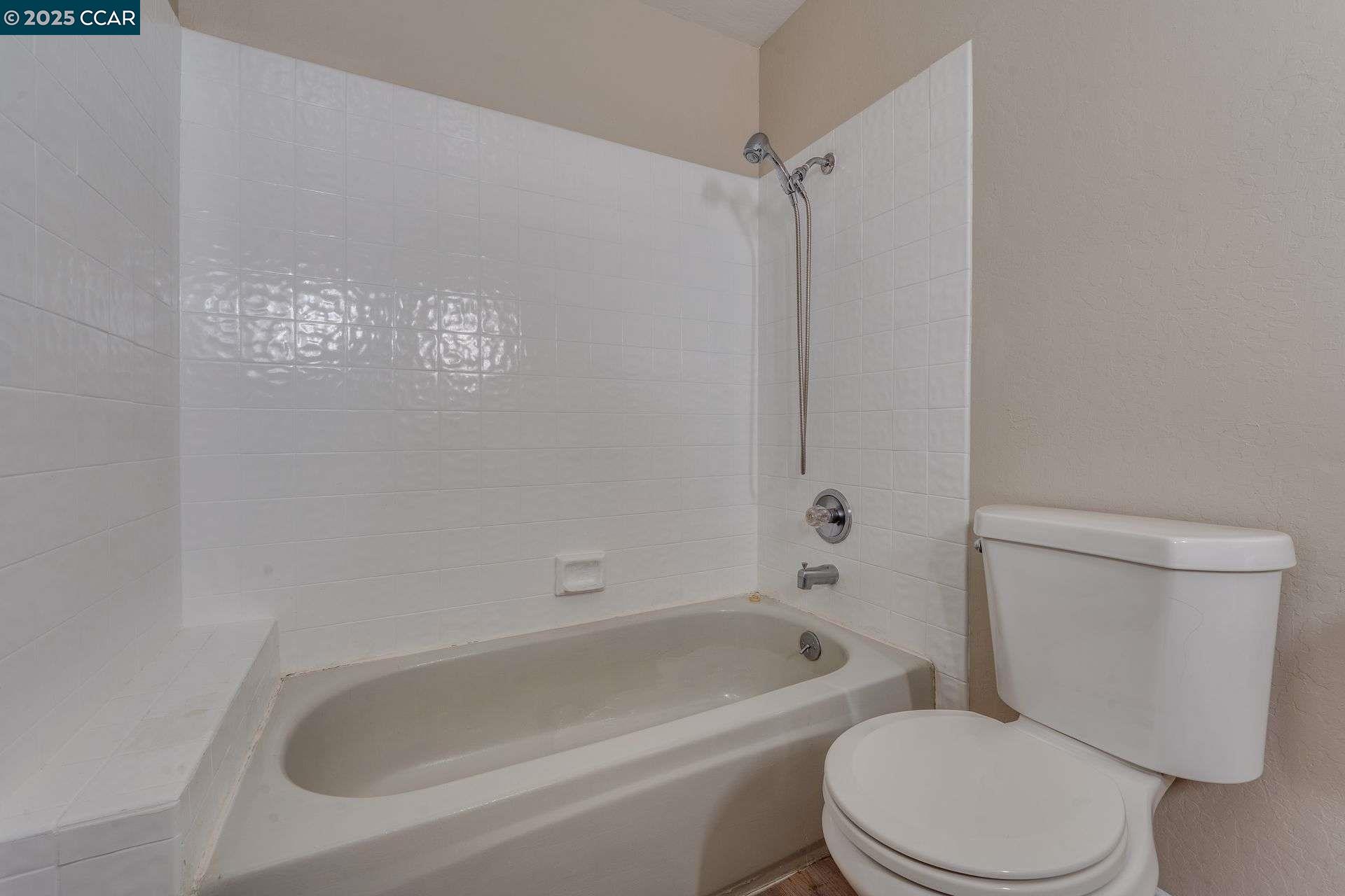 Photo #20: 41095397 Listing: Photo #20