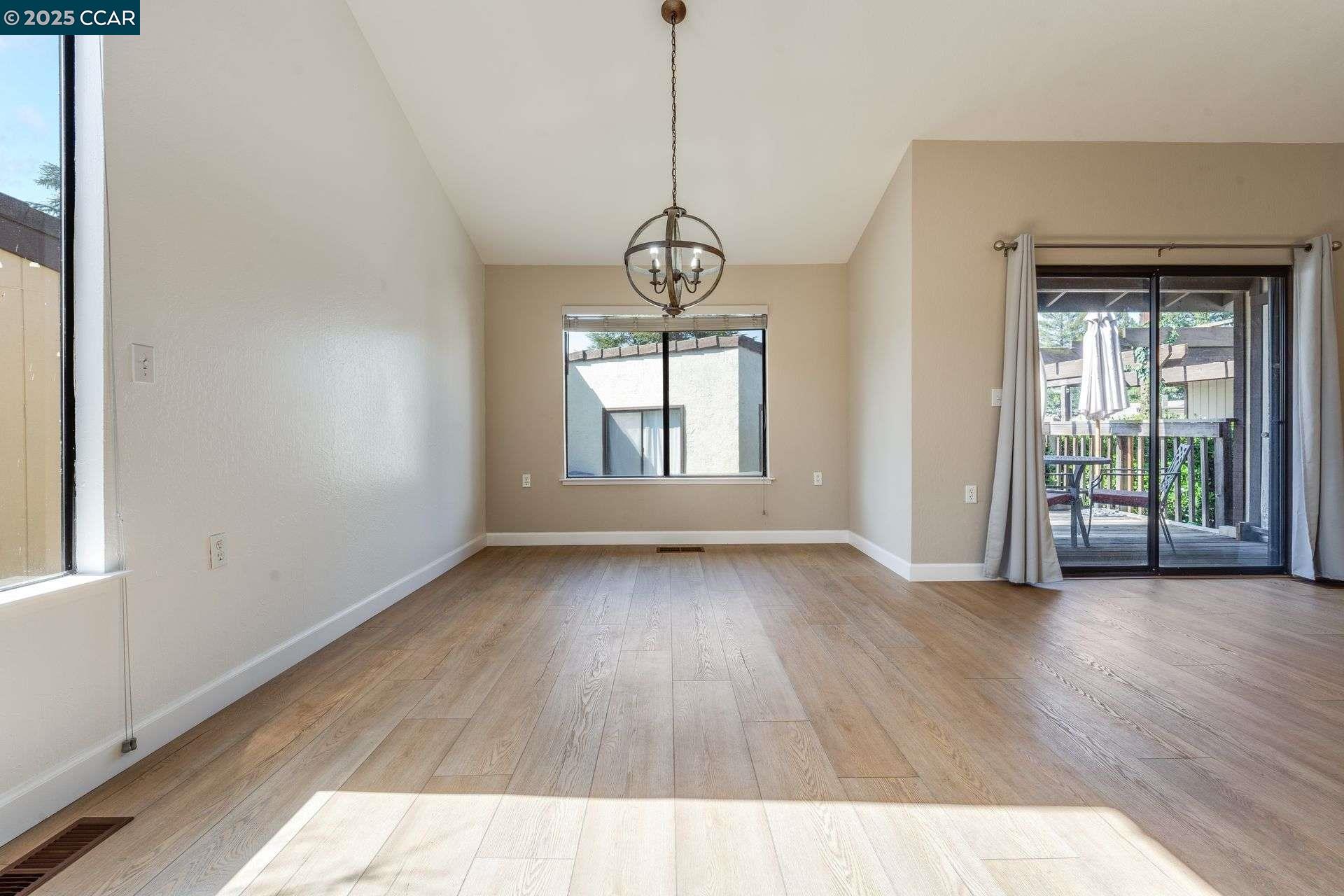 Photo #10: 41095397 Listing: Photo #10