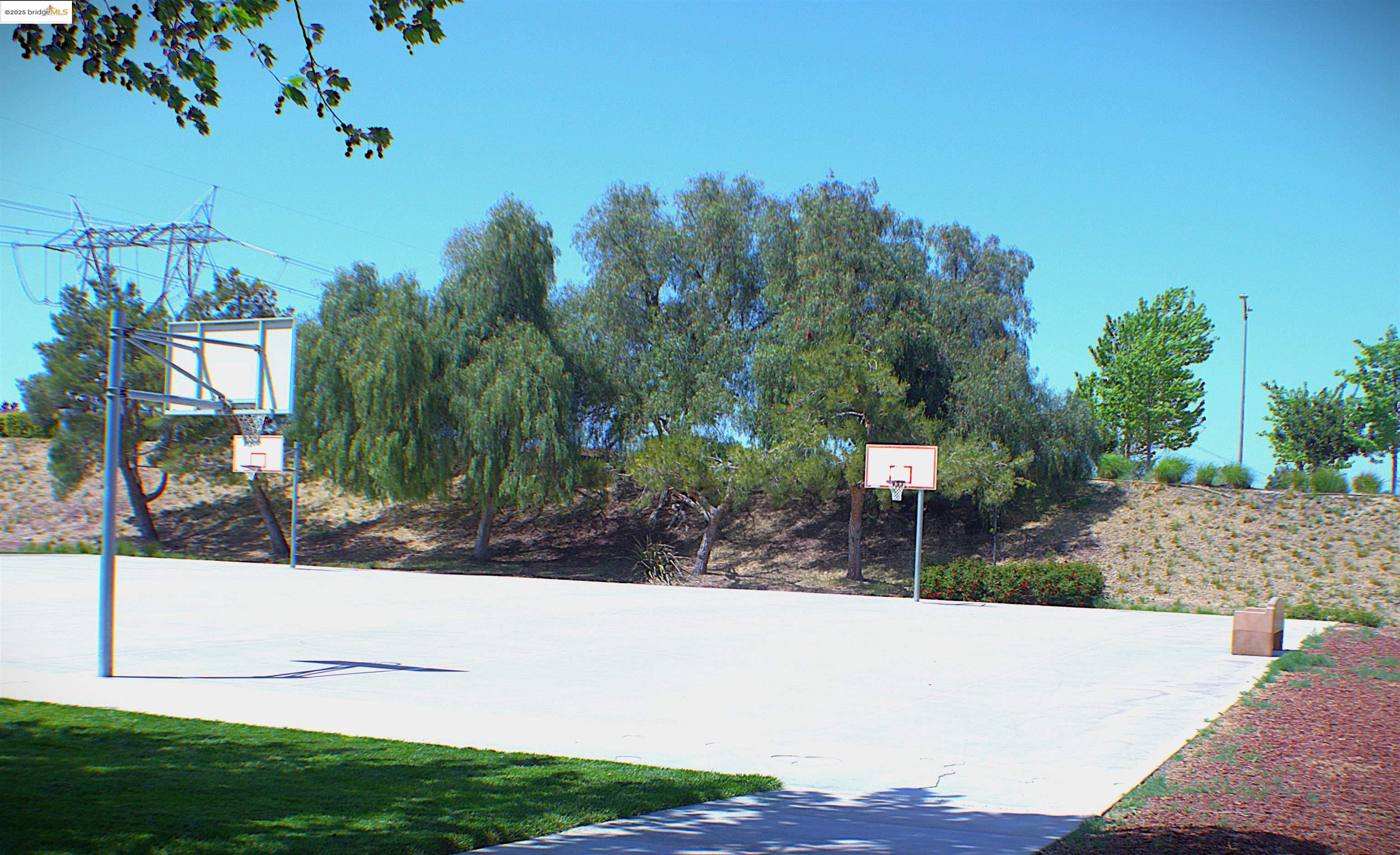 Detail Gallery Image 52 of 54 For 1354 Maple Dr, Oakley,  CA 94561 - 4 Beds | 3/1 Baths