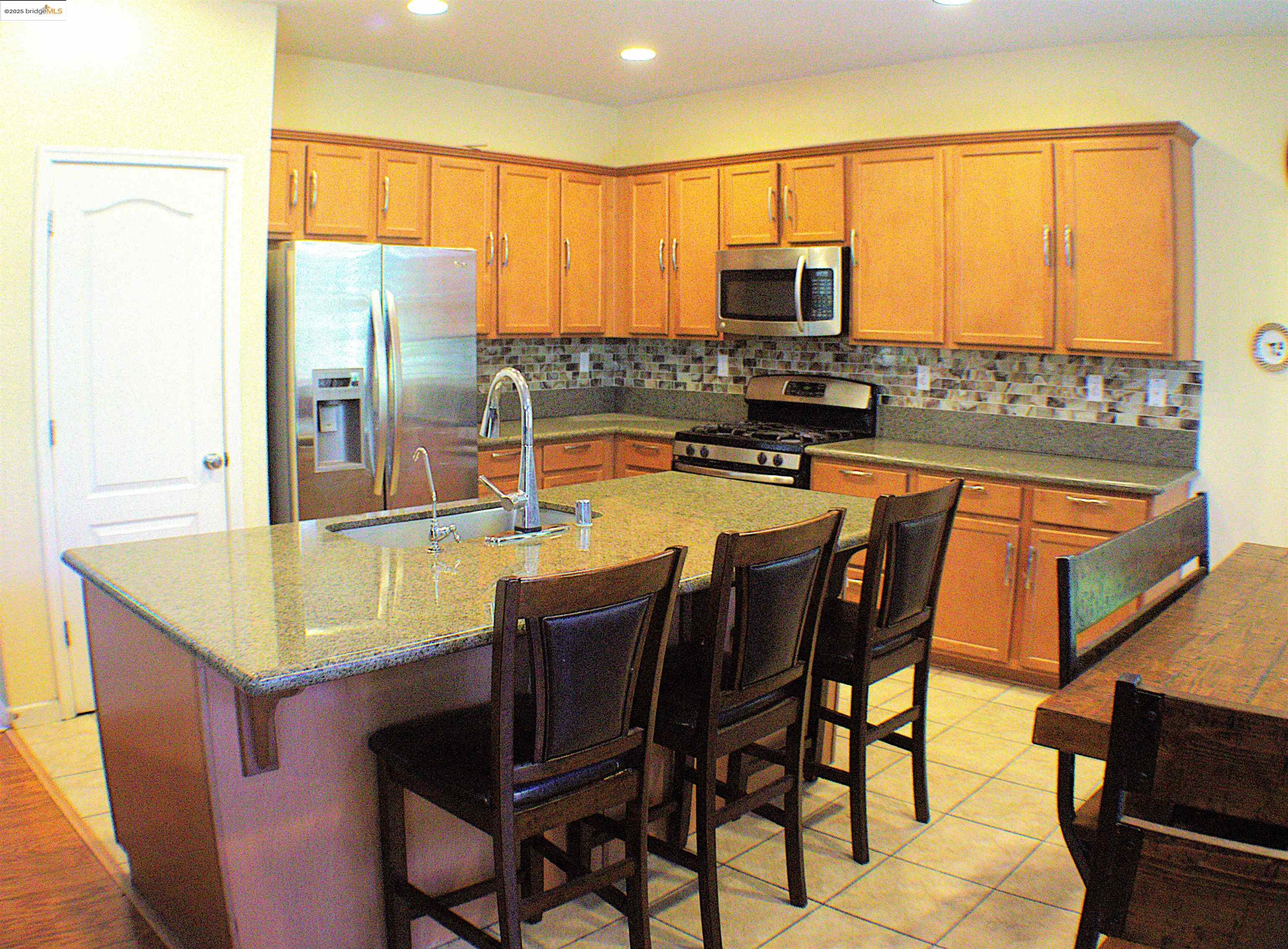 Detail Gallery Image 8 of 54 For 1354 Maple Dr, Oakley,  CA 94561 - 4 Beds | 3/1 Baths