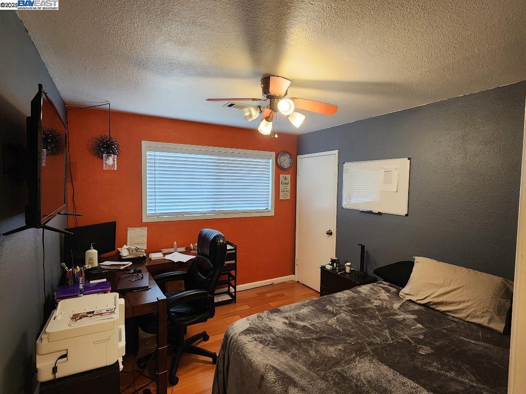Detail Gallery Image 6 of 11 For 406 Elm, Manteca,  CA 95336 - 3 Beds | 1 Baths
