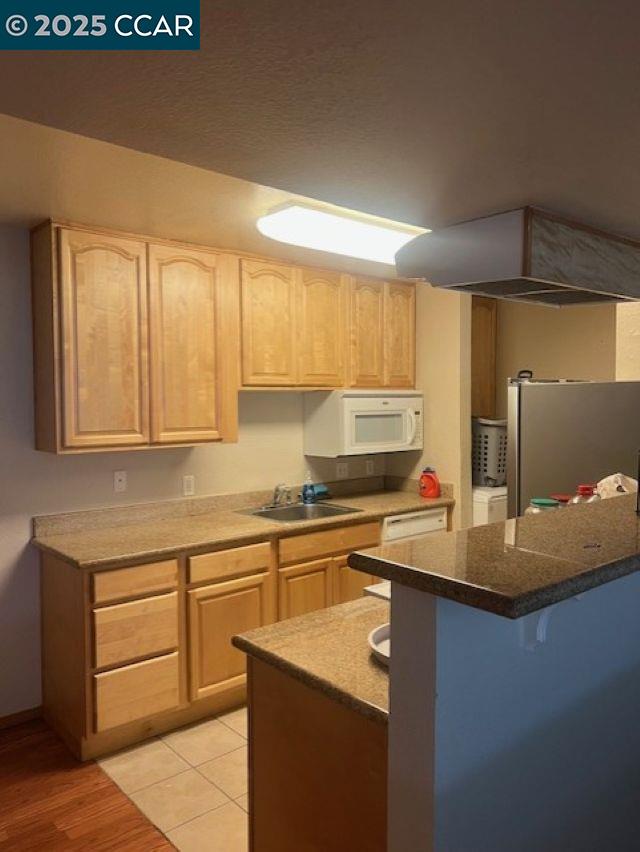 Photo #2: 41095401 Listing 