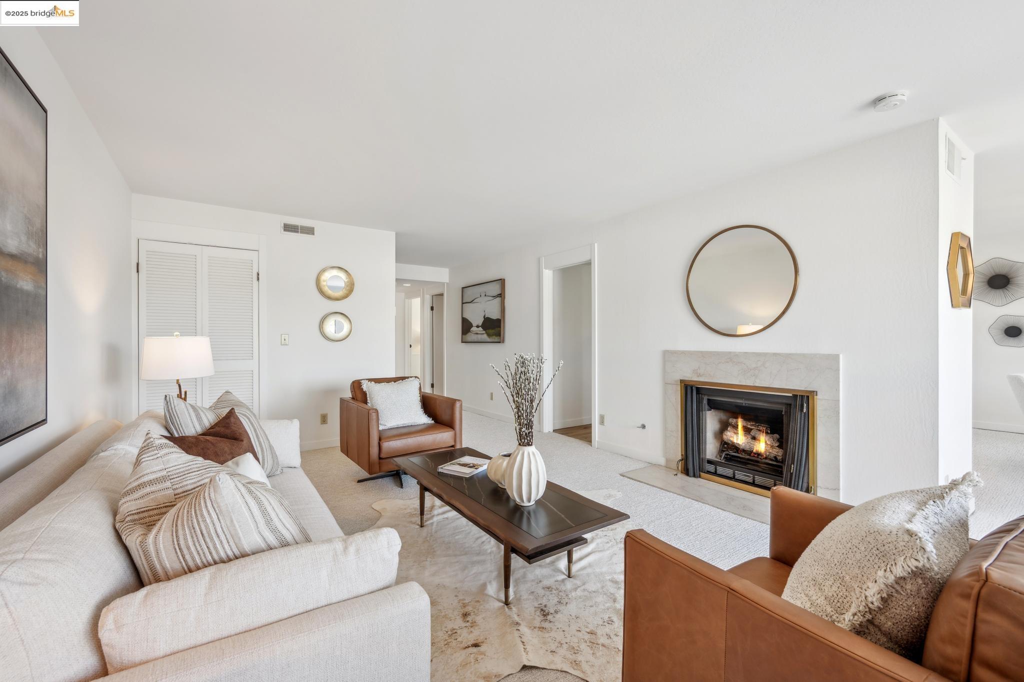 Detail Gallery Image 16 of 56 For 742 Wesley Way 3e,  Oakland,  CA 94610 - 2 Beds | 2 Baths