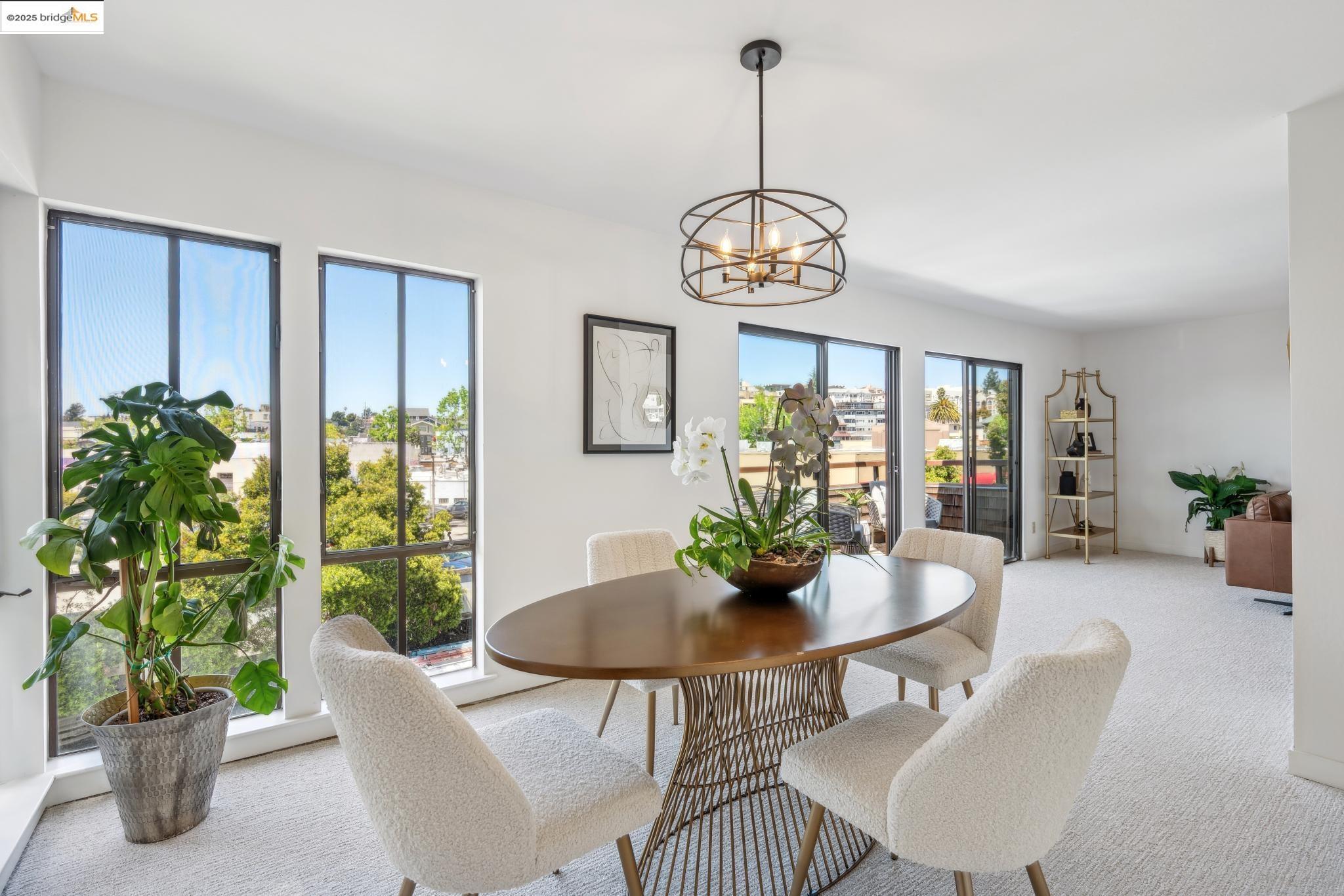 Detail Gallery Image 21 of 56 For 742 Wesley Way 3e,  Oakland,  CA 94610 - 2 Beds | 2 Baths