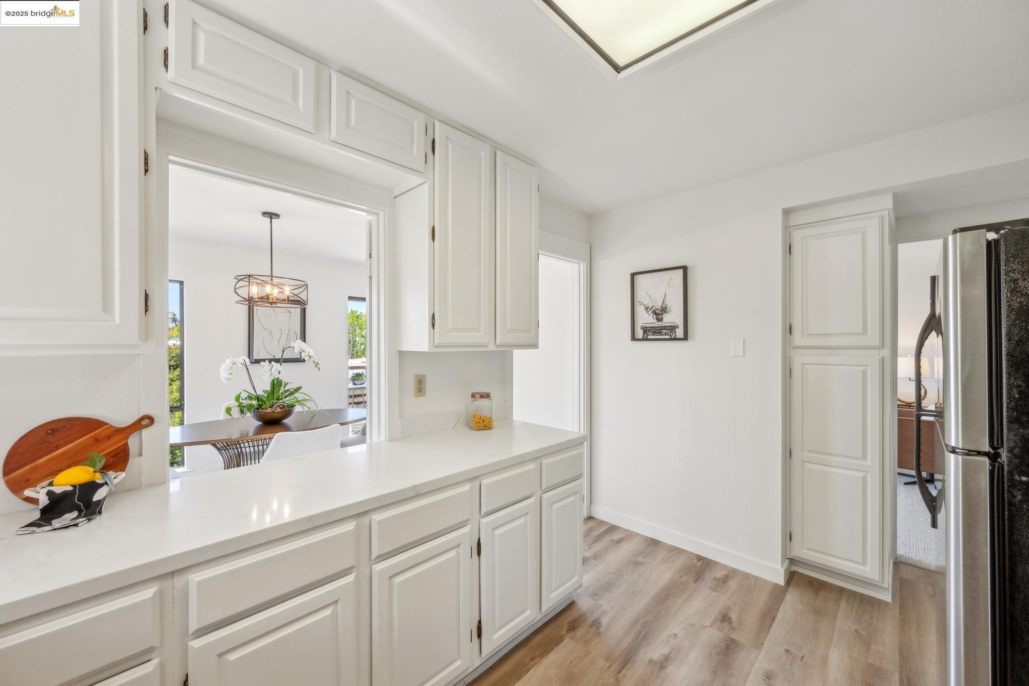 Detail Gallery Image 27 of 56 For 742 Wesley Way 3e,  Oakland,  CA 94610 - 2 Beds | 2 Baths