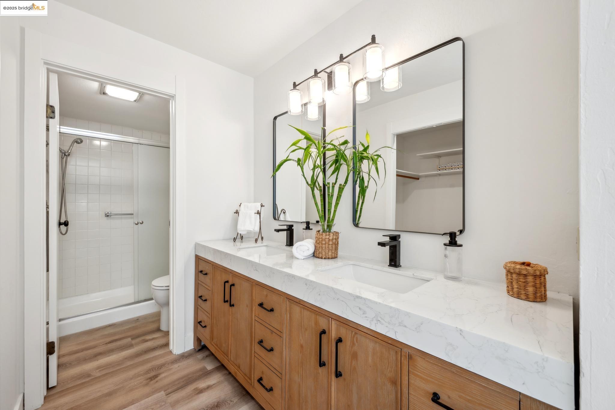 Detail Gallery Image 31 of 56 For 742 Wesley Way 3e,  Oakland,  CA 94610 - 2 Beds | 2 Baths