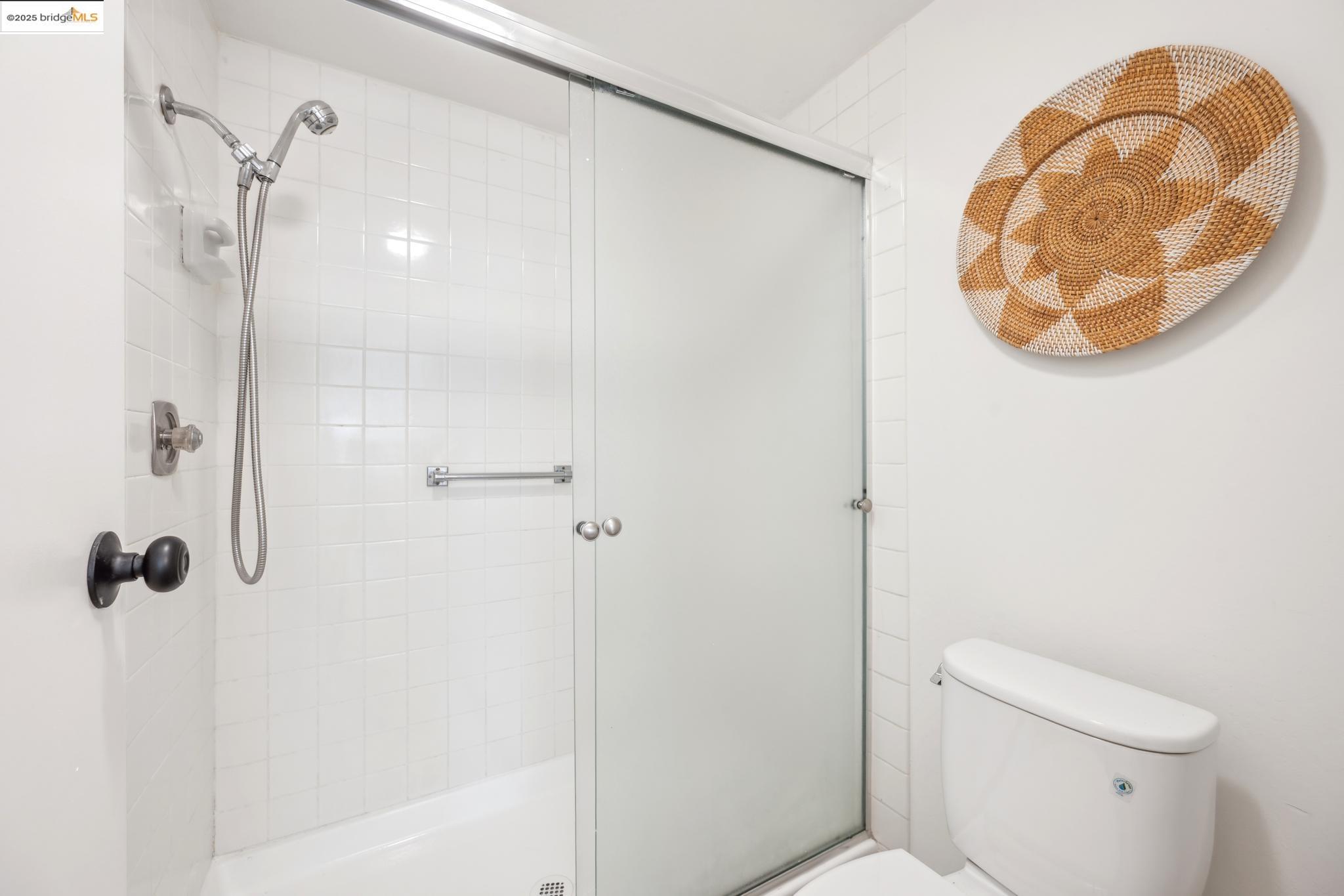 Detail Gallery Image 33 of 56 For 742 Wesley Way 3e,  Oakland,  CA 94610 - 2 Beds | 2 Baths