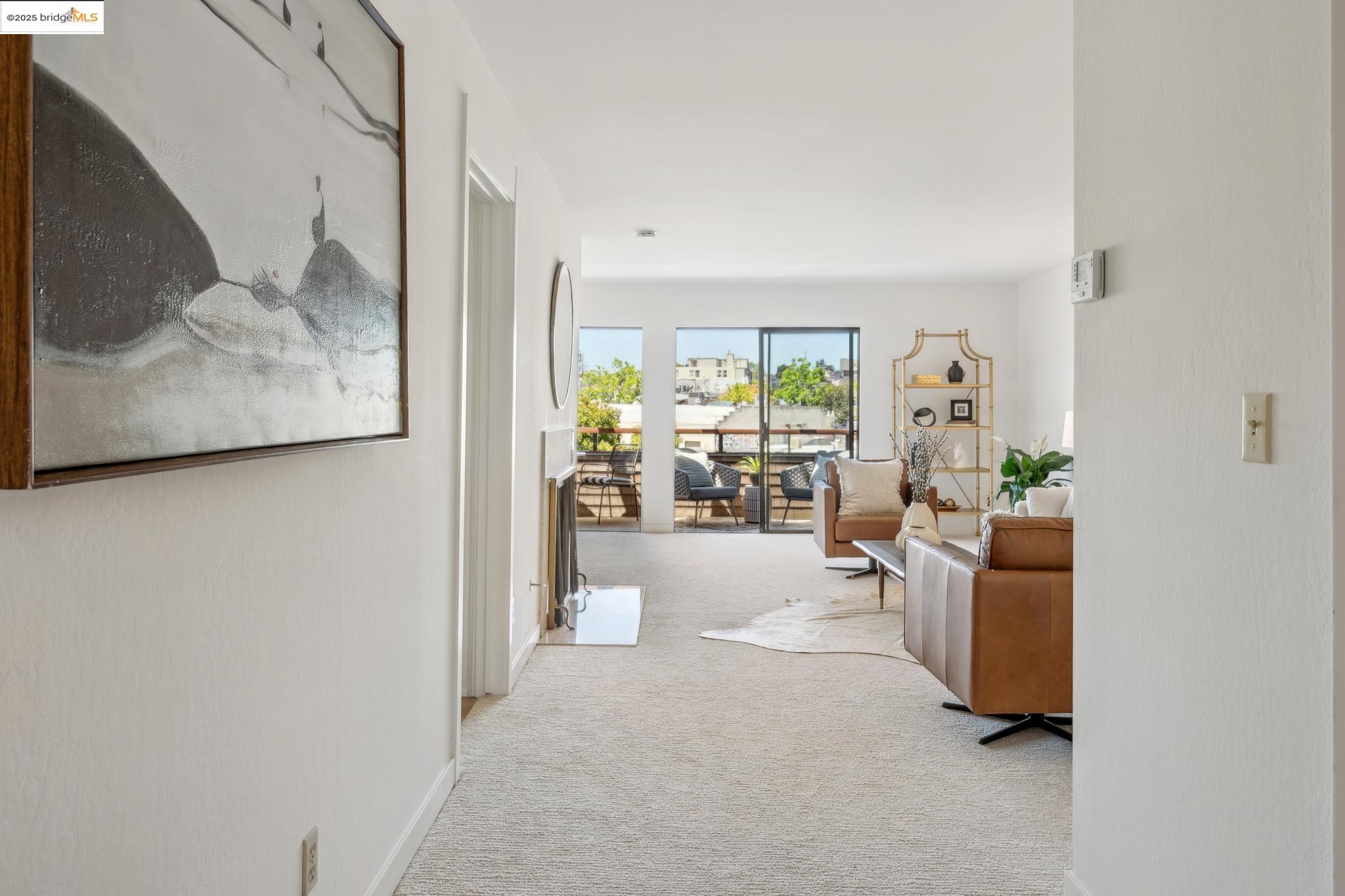 Detail Gallery Image 7 of 56 For 742 Wesley Way 3e,  Oakland,  CA 94610 - 2 Beds | 2 Baths