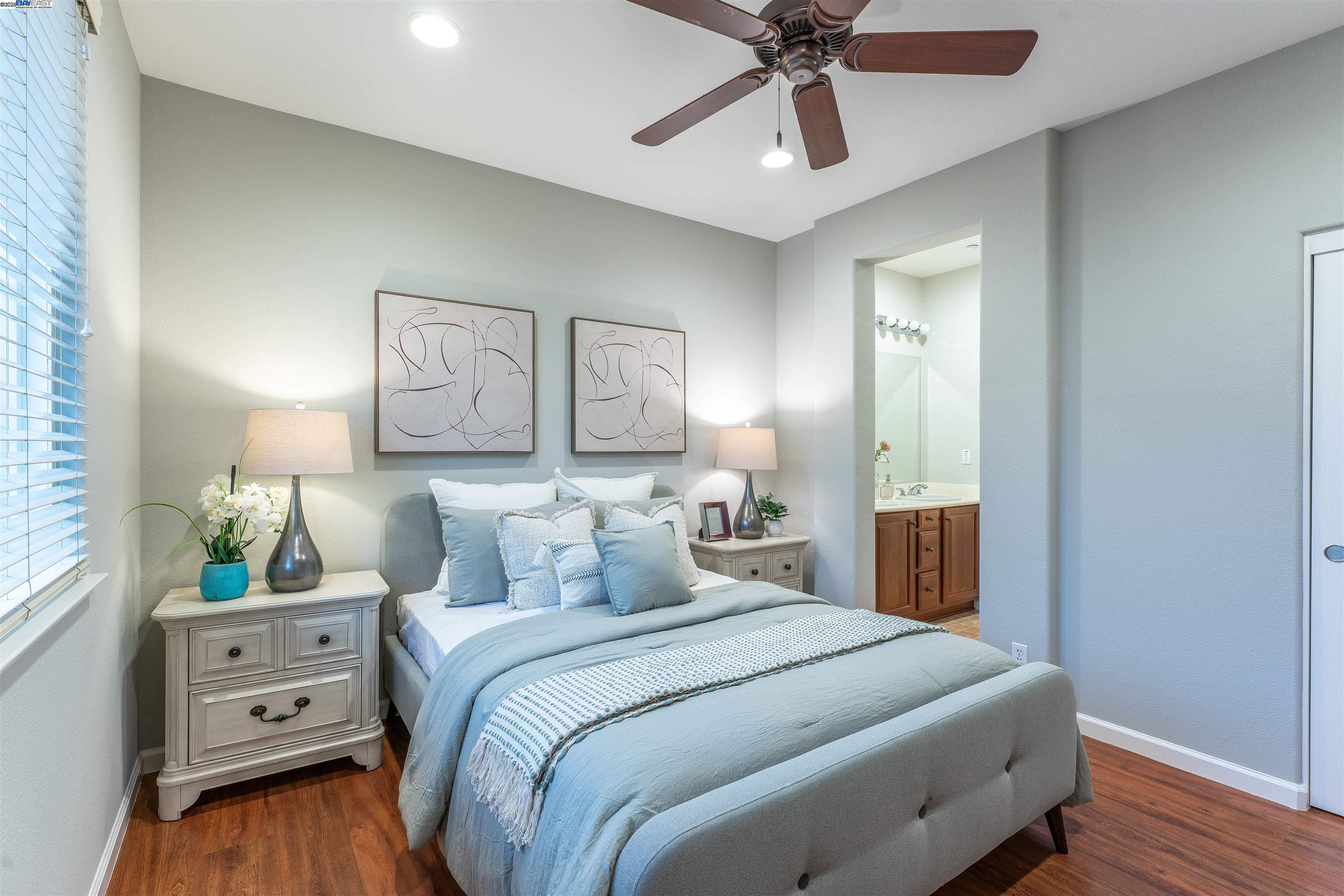 Detail Gallery Image 16 of 35 For 1070 Tourmaline Ter, Union City,  CA 94587 - 3 Beds | 2/1 Baths