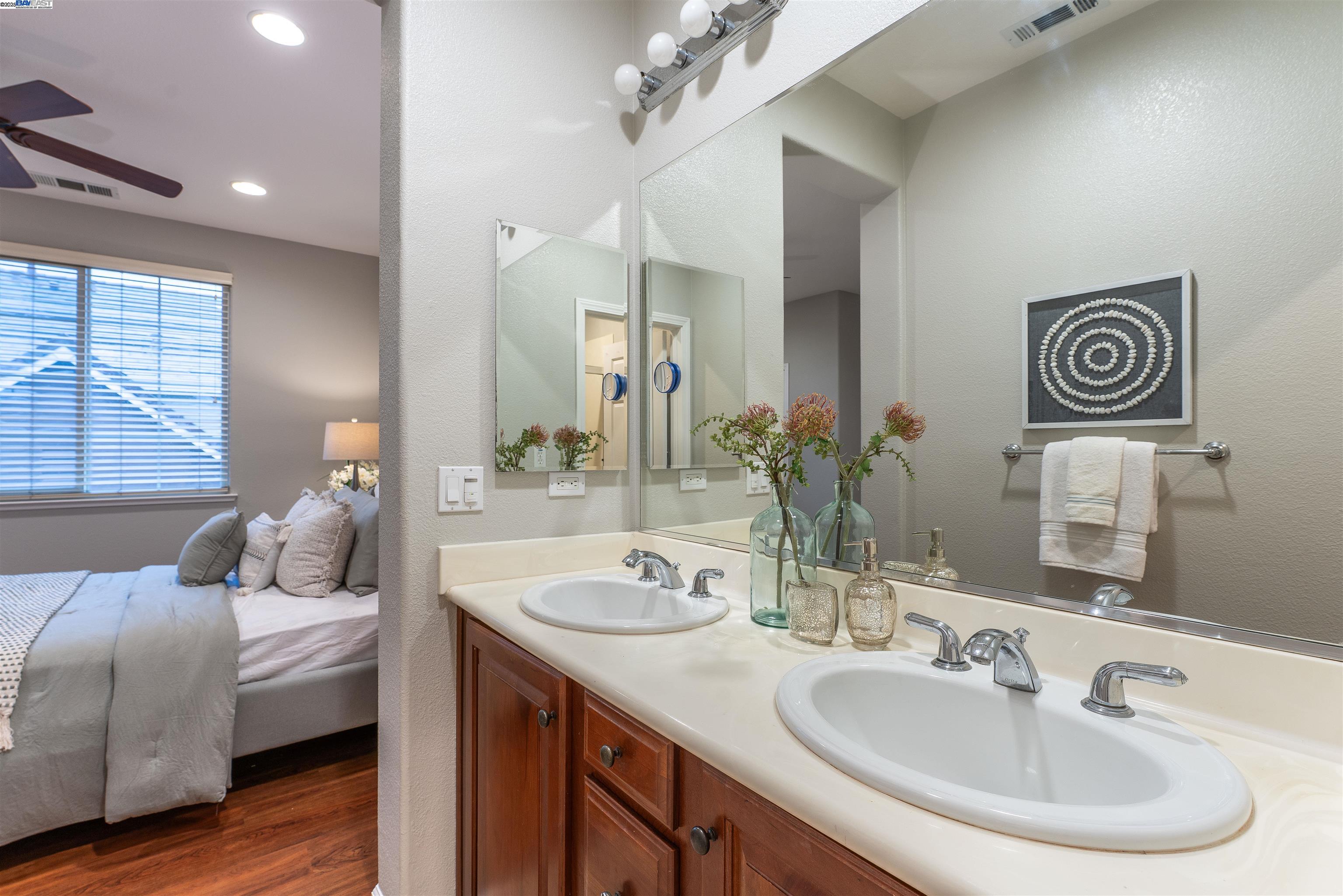 Detail Gallery Image 19 of 35 For 1070 Tourmaline Ter, Union City,  CA 94587 - 3 Beds | 2/1 Baths