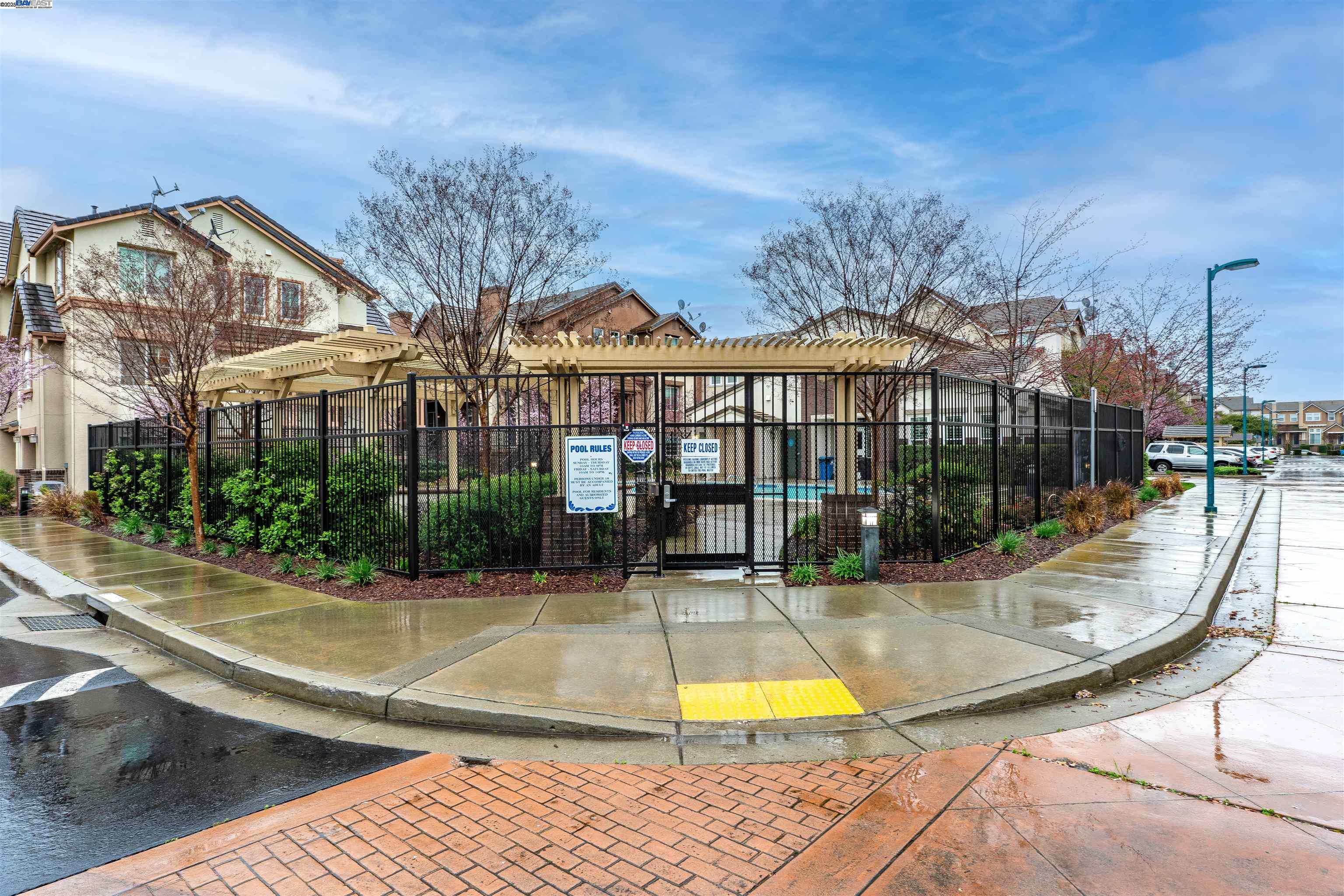 Detail Gallery Image 31 of 35 For 1070 Tourmaline Ter, Union City,  CA 94587 - 3 Beds | 2/1 Baths