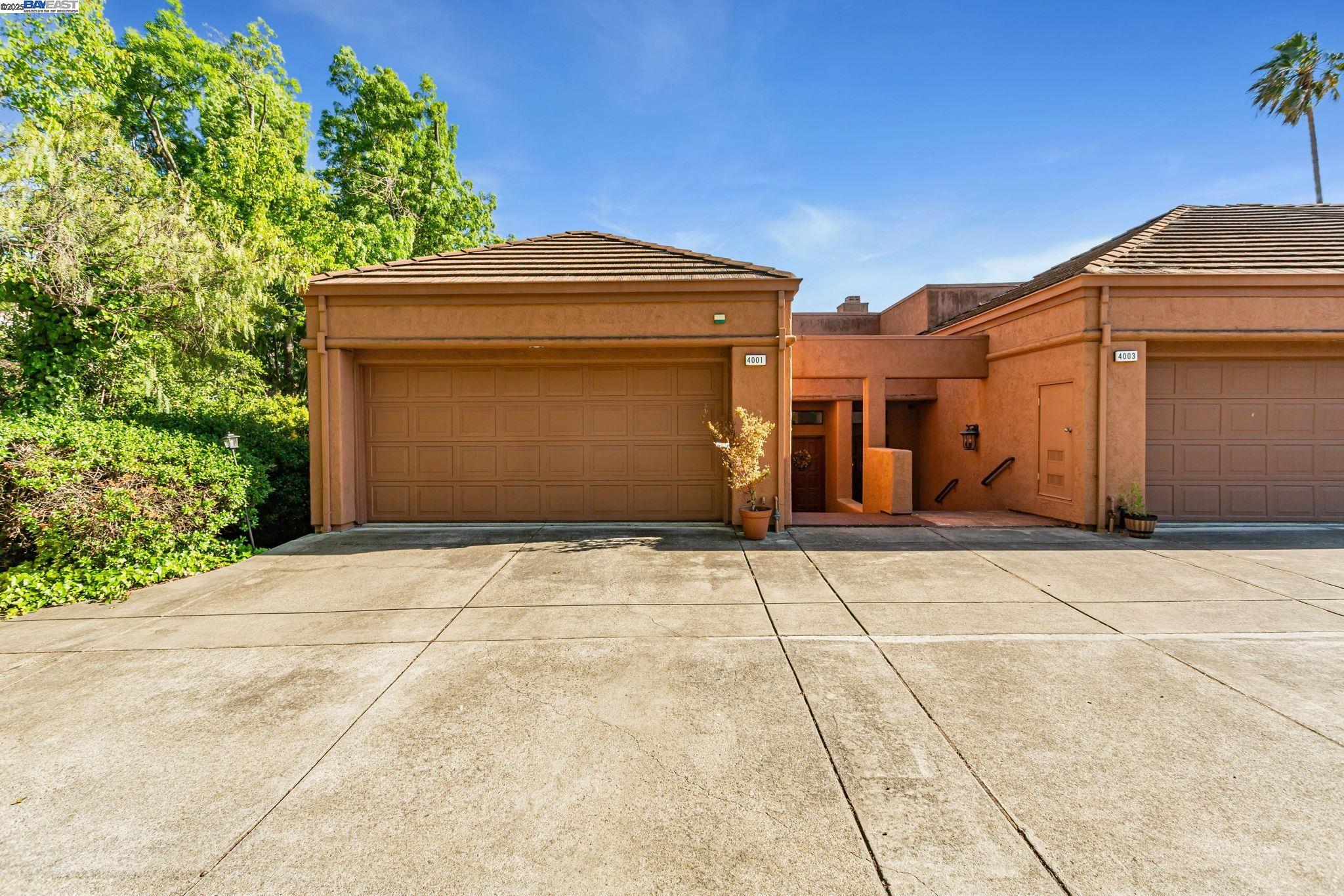 Detail Gallery Image 3 of 40 For 4001 W Lakeshore Drive, San Ramon,  CA 94582 - 2 Beds | 2/1 Baths