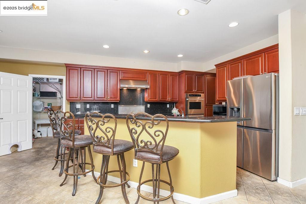 Detail Gallery Image 14 of 51 For 3103 Ursus Court, Antioch,  CA 94531-9352 - 5 Beds | 3/1 Baths