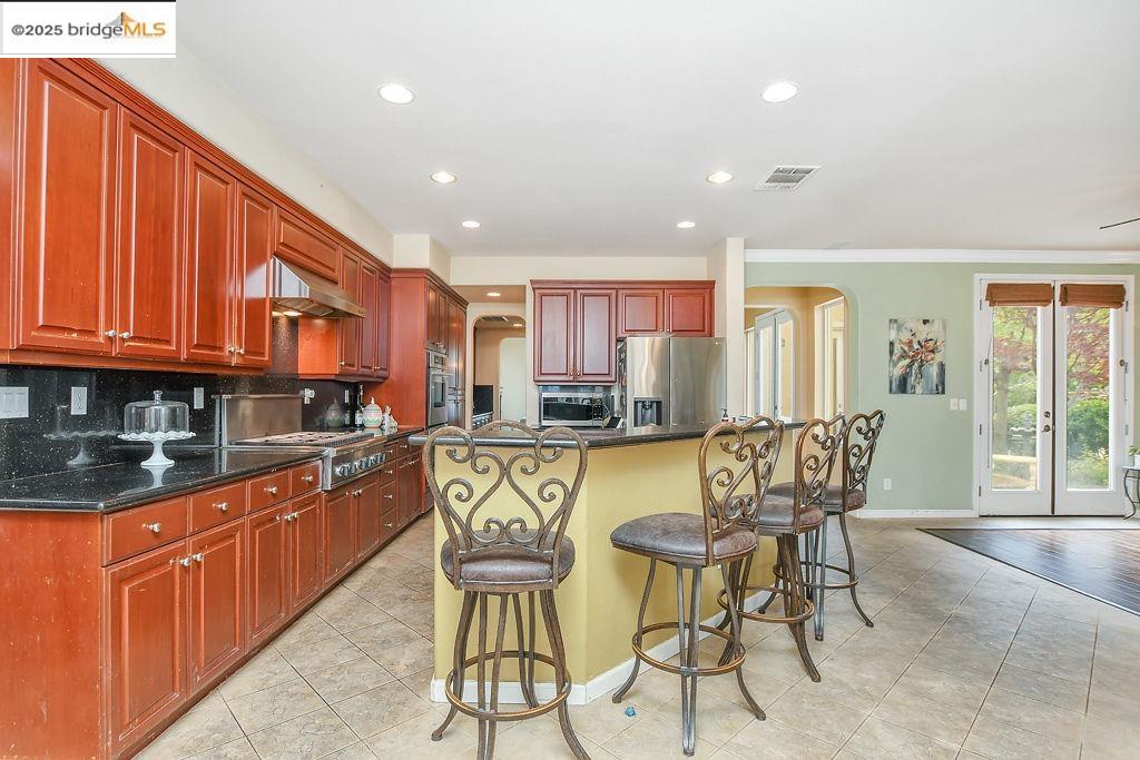 Detail Gallery Image 15 of 51 For 3103 Ursus Court, Antioch,  CA 94531-9352 - 5 Beds | 3/1 Baths