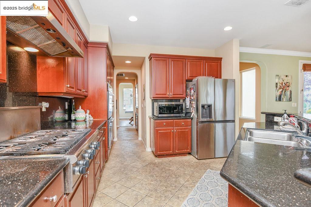 Detail Gallery Image 18 of 51 For 3103 Ursus Court, Antioch,  CA 94531-9352 - 5 Beds | 3/1 Baths