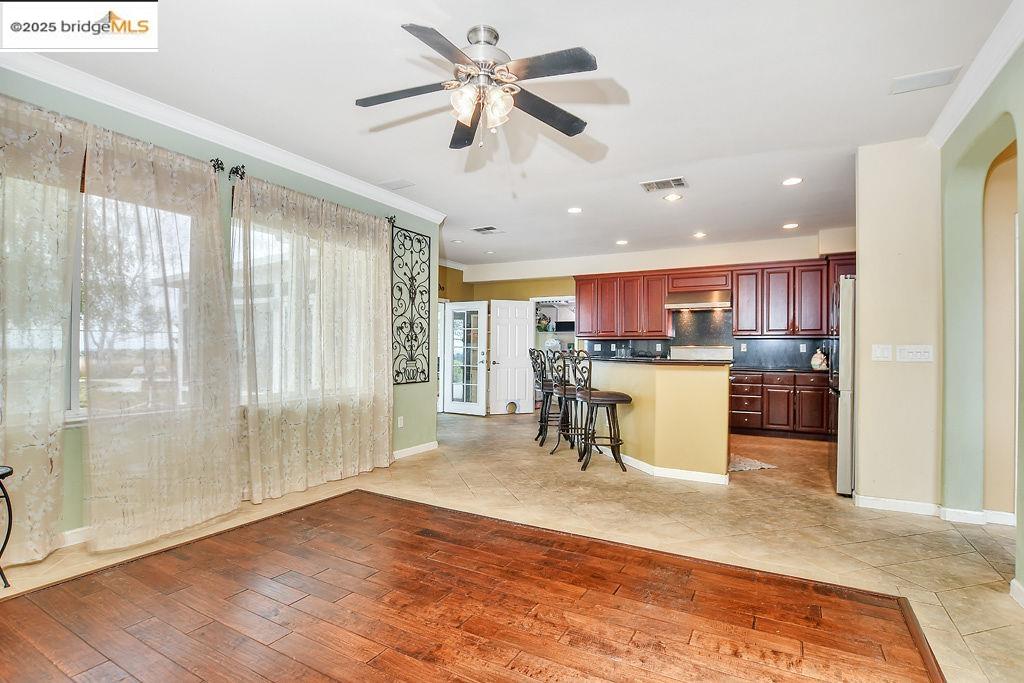 Detail Gallery Image 21 of 51 For 3103 Ursus Court, Antioch,  CA 94531-9352 - 5 Beds | 3/1 Baths